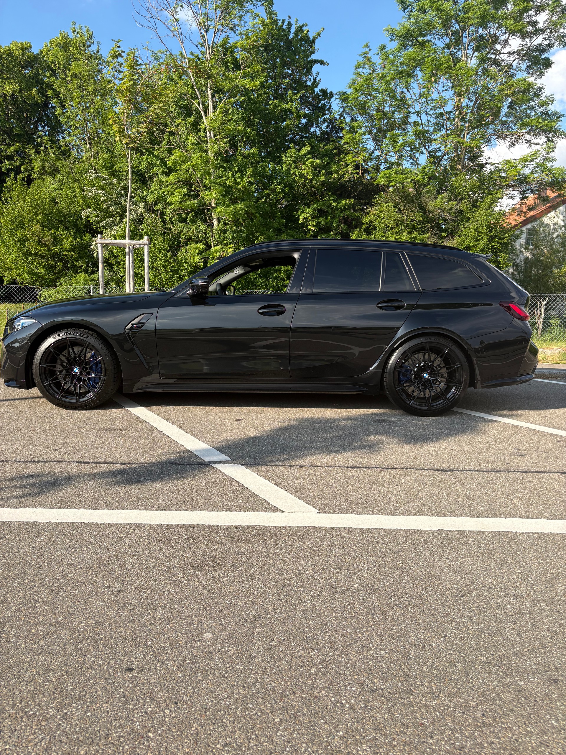 BMW M3-image-2