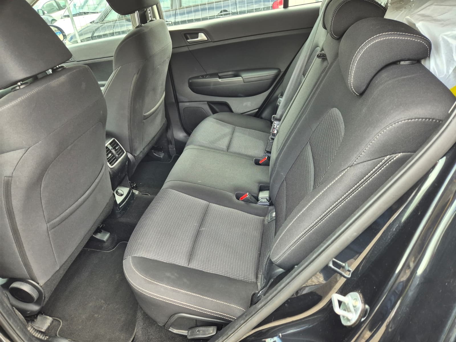 KIA Sportage 1.6CRDi Mild Hybrid Power 25 4WD Automat-image-9