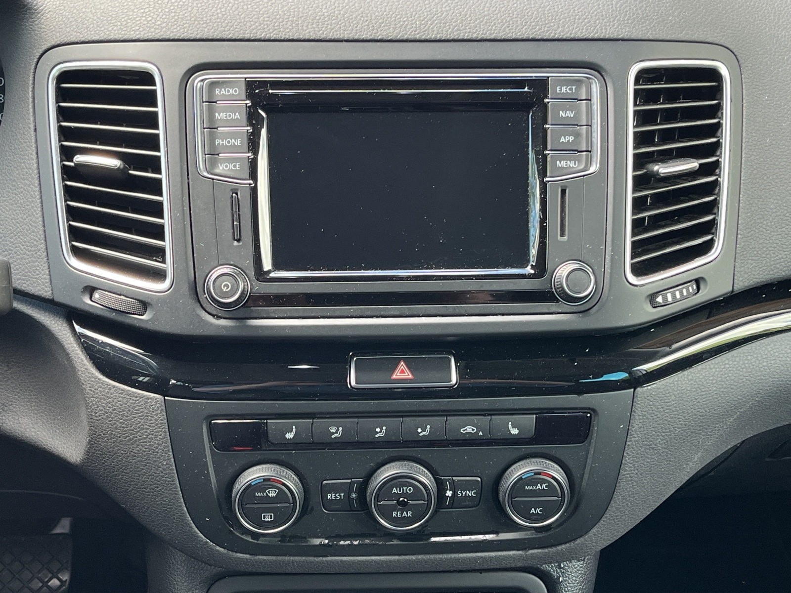 VW Sharan 2.0 TDI BMT Highline 4Motion DSG-image-11