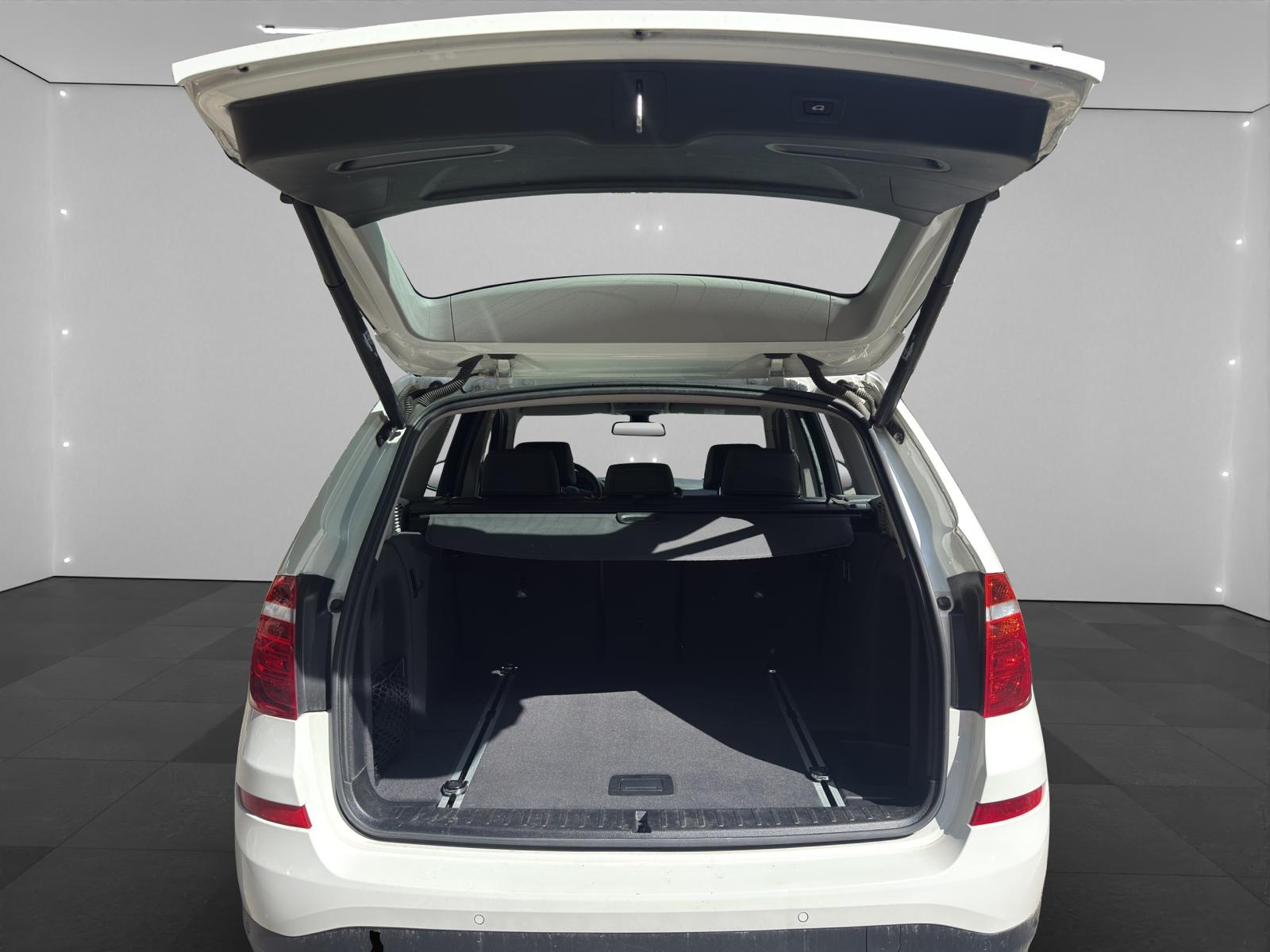 BMW X3 xDrive 20i Steptronic-image-9