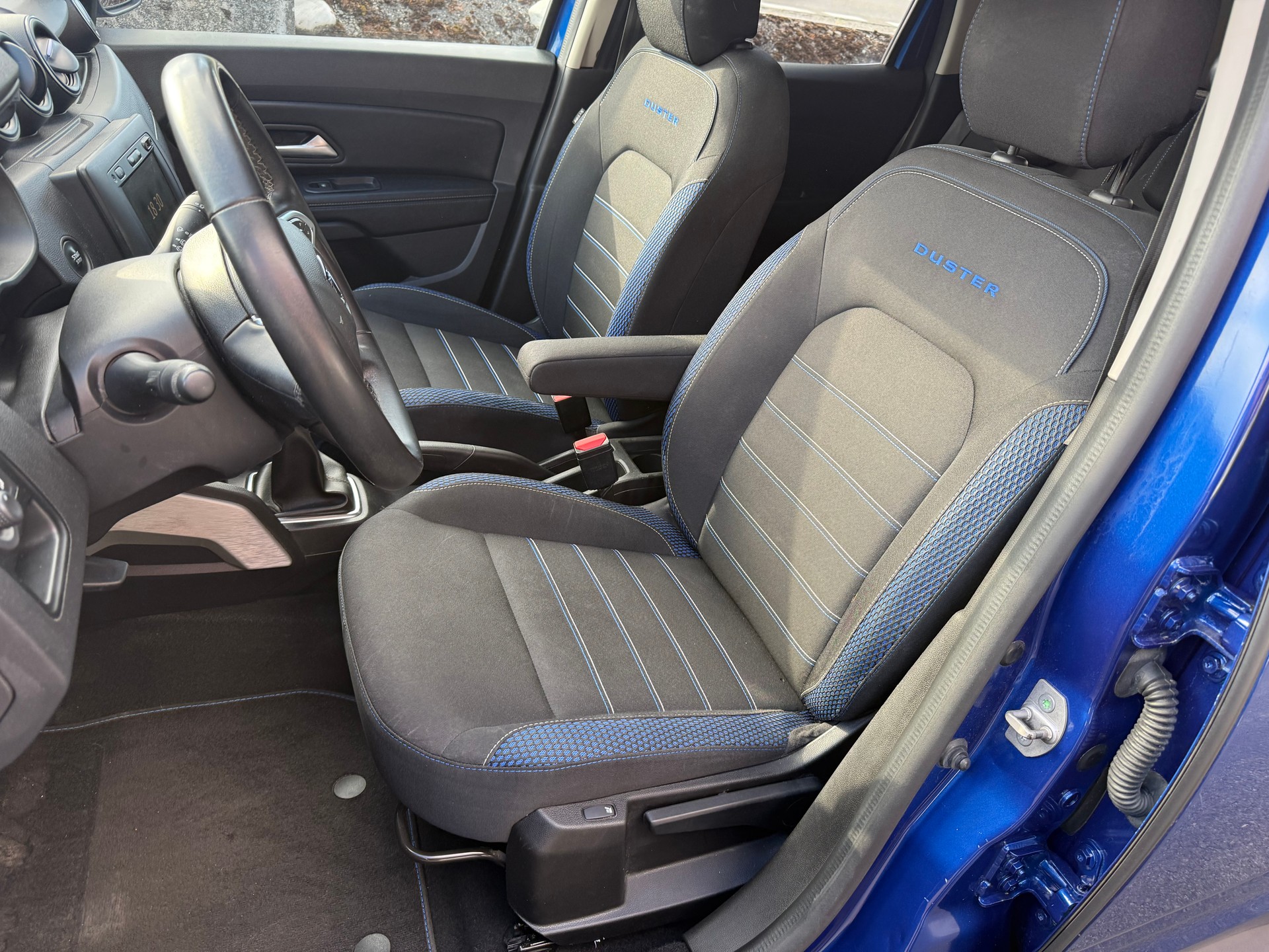 DACIA Duster dCi 115 Prestige 4x4-image-3