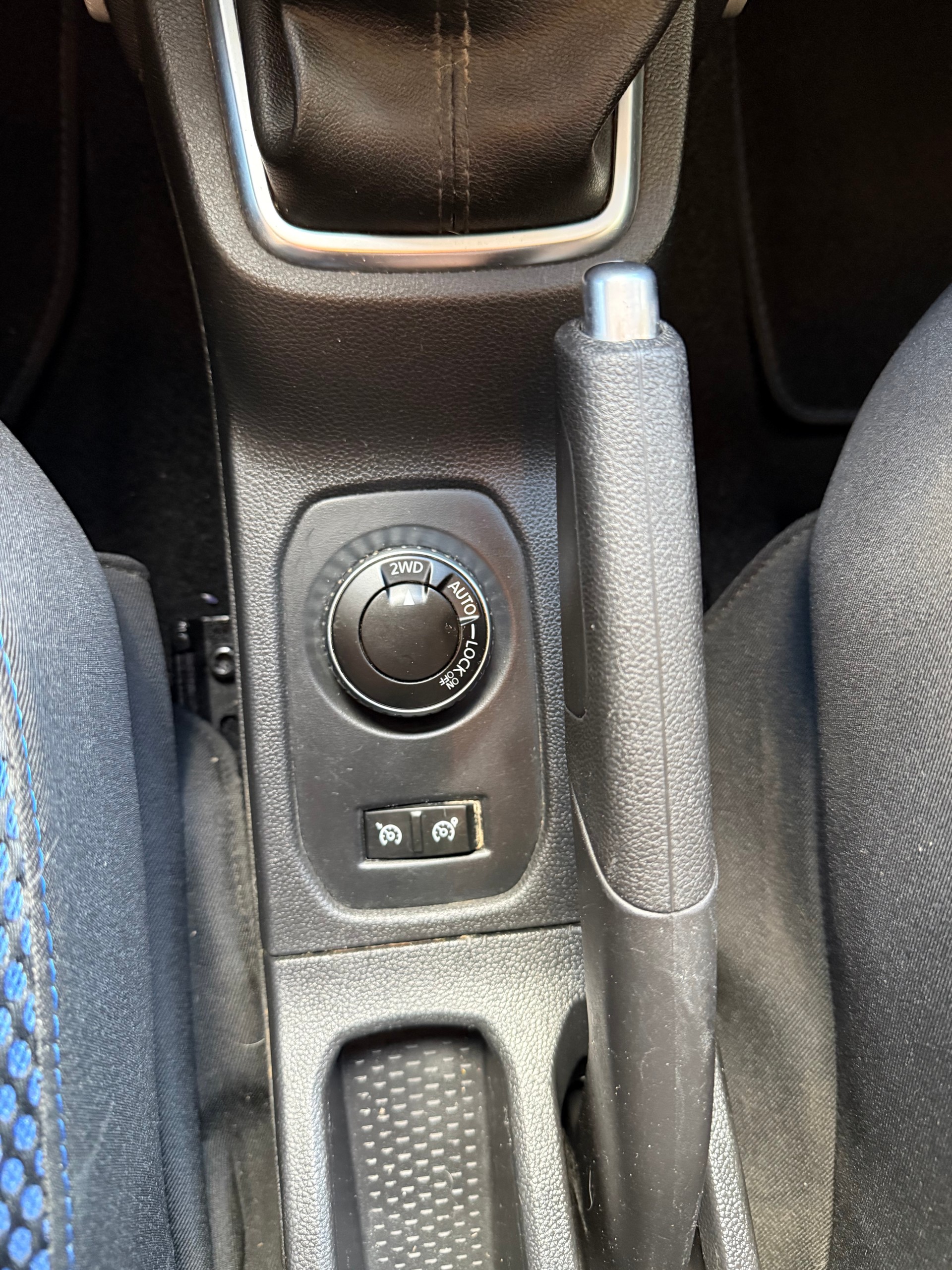 DACIA Duster dCi 115 Prestige 4x4-image-8