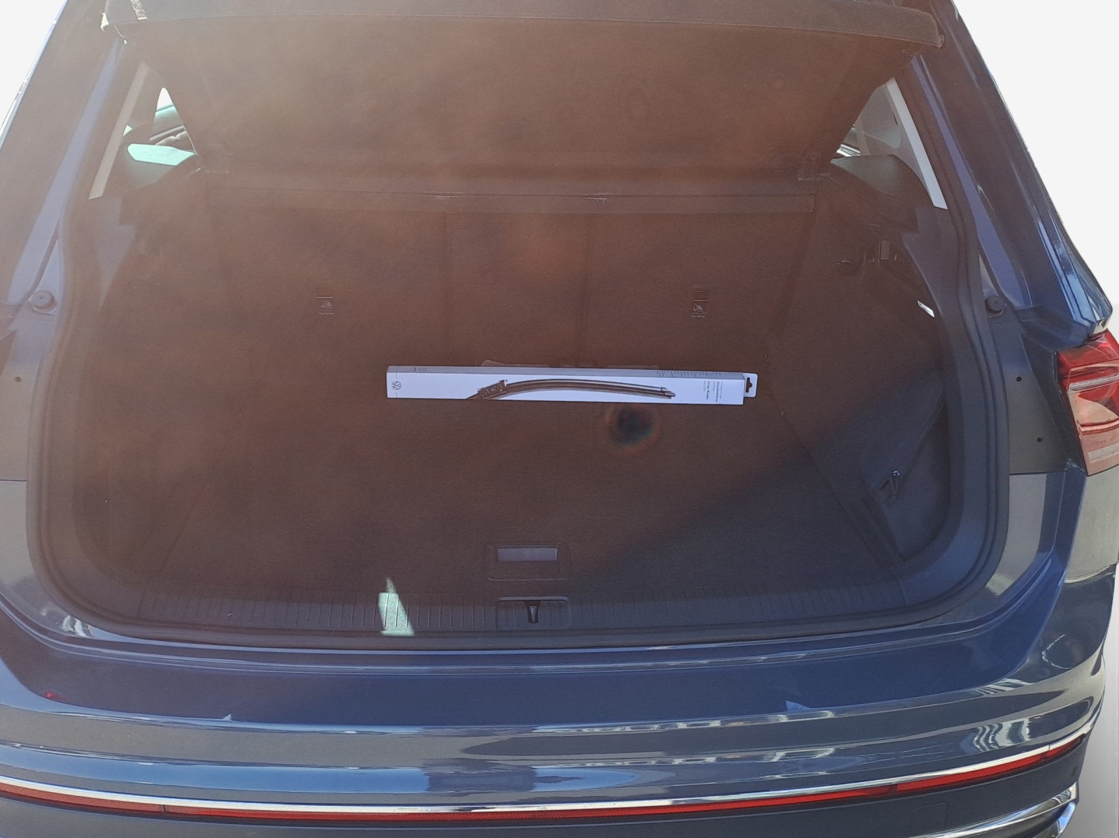 VW Tiguan 2.0TSI Elegance 4Motion DSG-image-12