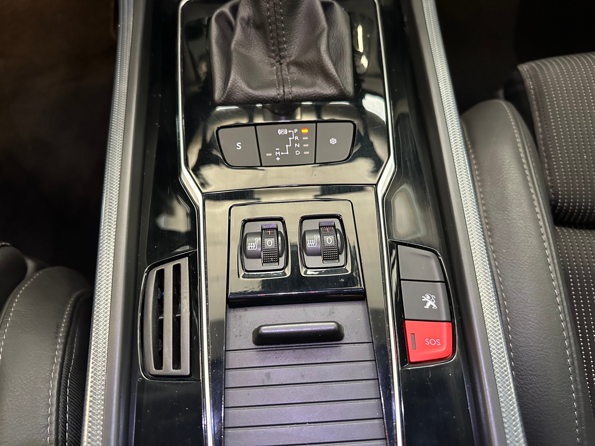 PEUGEOT 508 SW 1.6 THP Allure Automatic-image-21