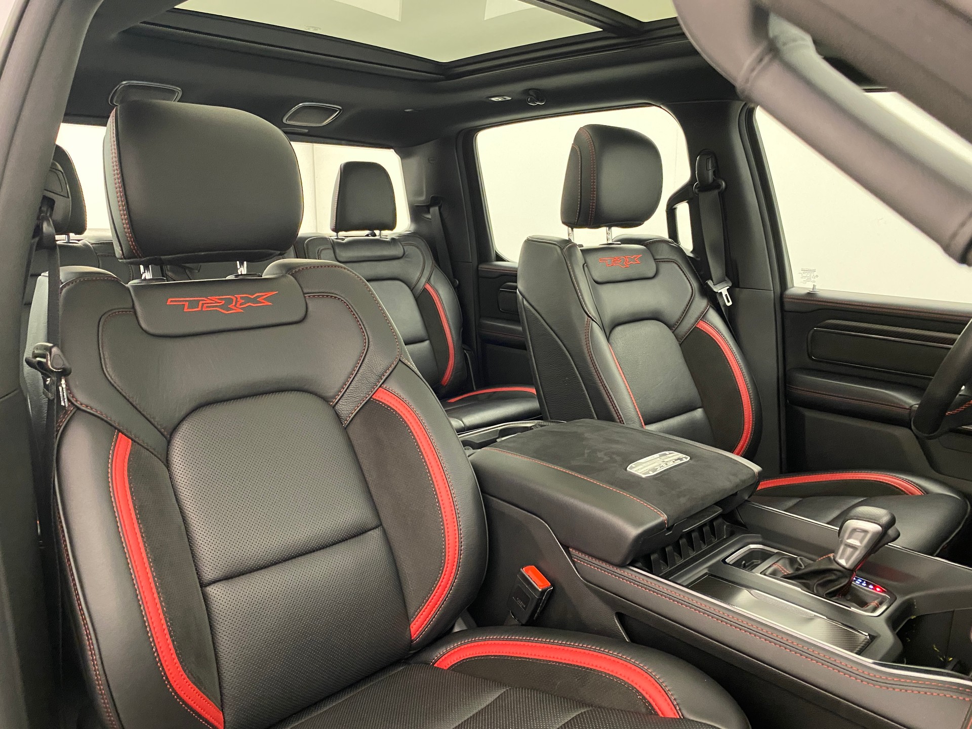 DODGE Ram 1500 6.2 TRX-image-10