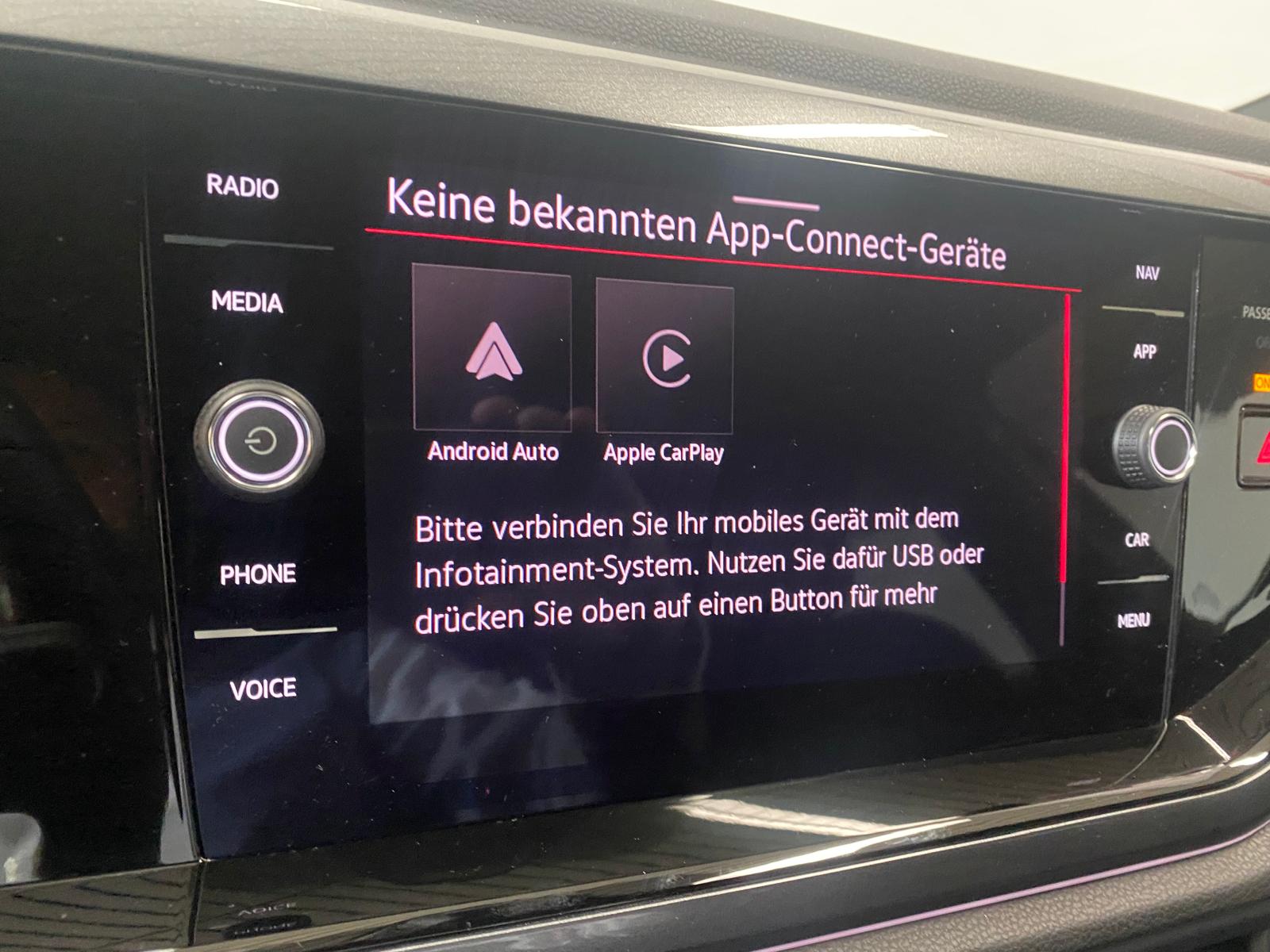 VW Polo 2.0 TSI GTI DSG-image-11
