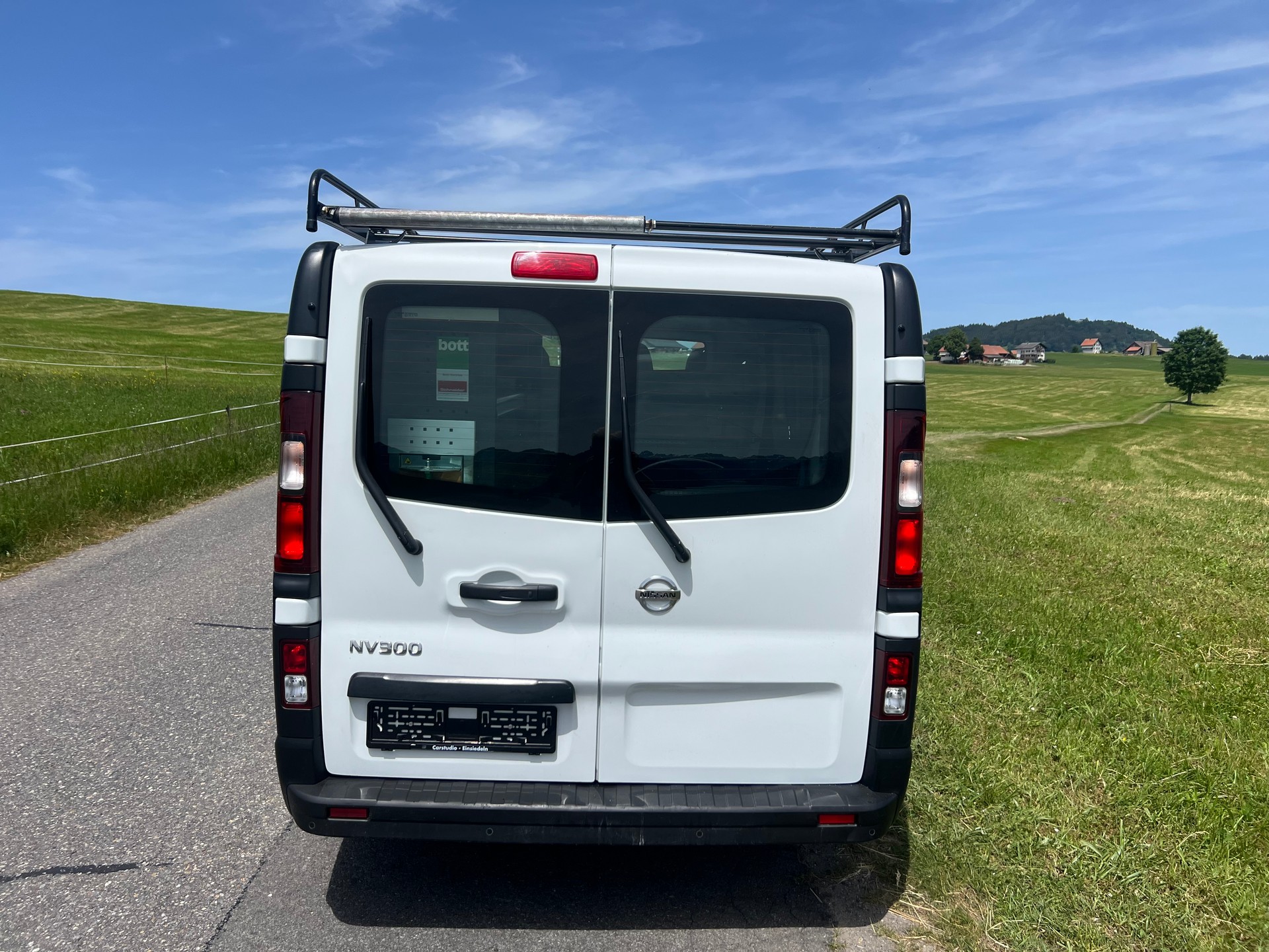 NISSAN NV300 dCi 95 2.7 L1H1 Pro Inkl. Innenausbau-image-4
