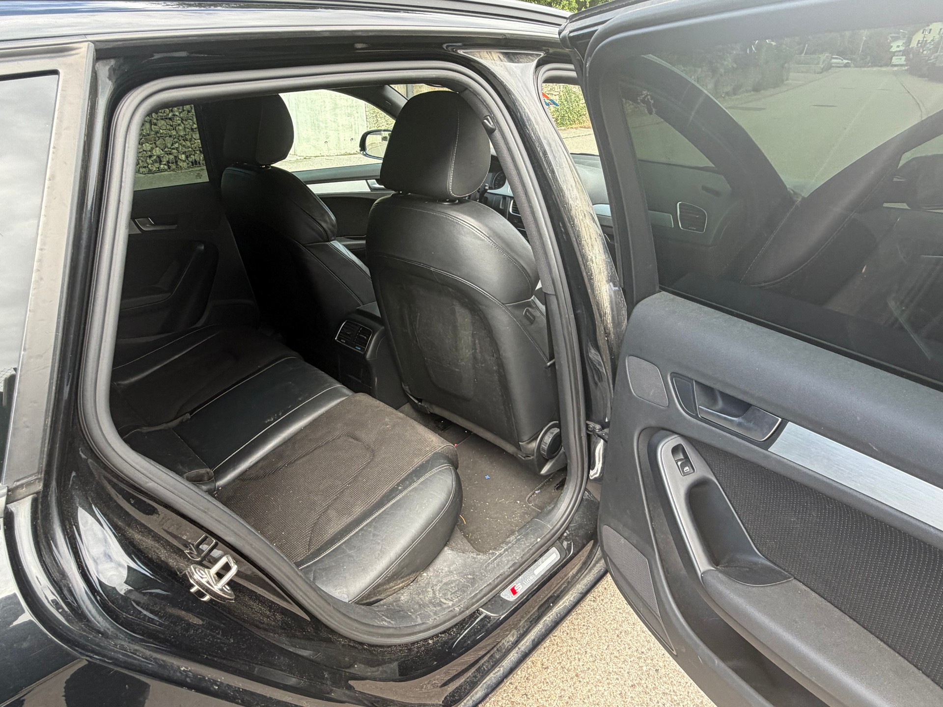 AUDI A4 Avant 2.0 TFSI Style multitronic-image-8