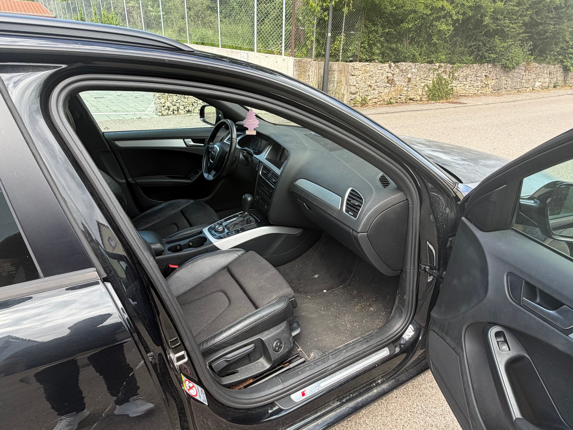 AUDI A4 Avant 2.0 TFSI Style multitronic-image-7