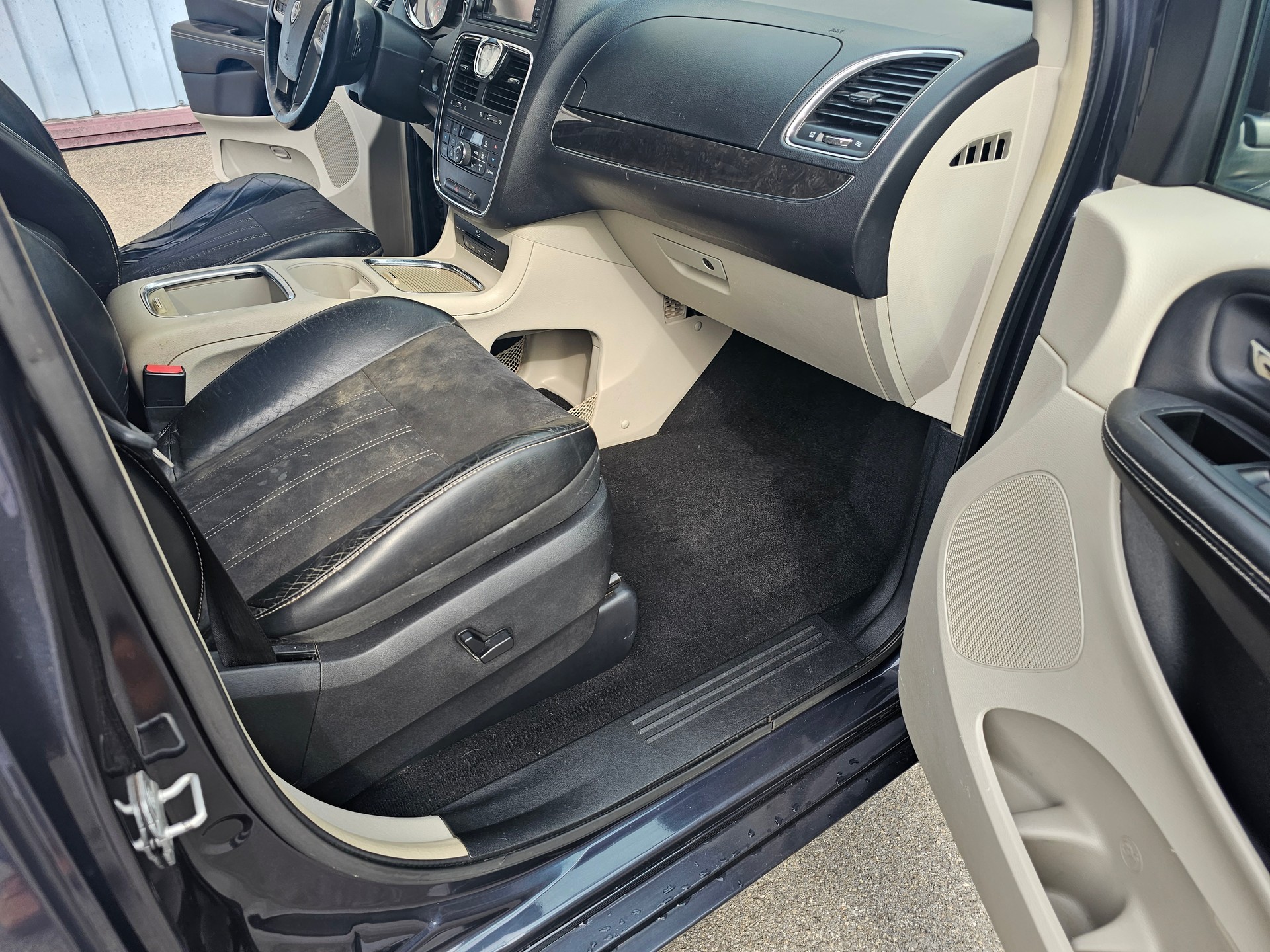 LANCIA Voyager 2.8D S Automatic-image-8