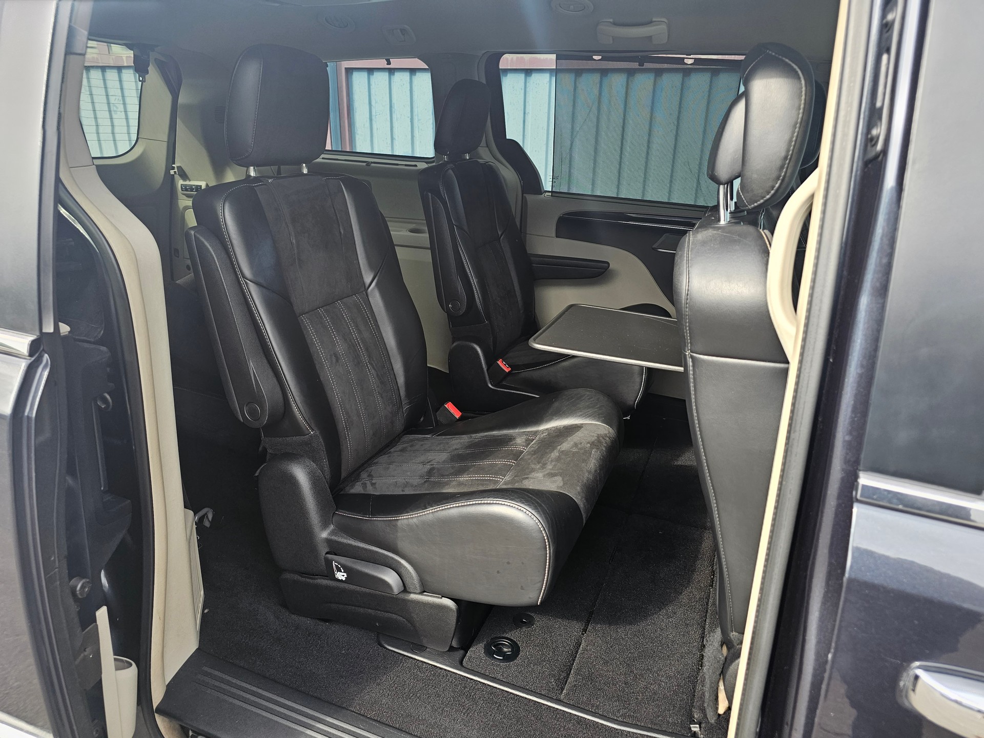 LANCIA Voyager 2.8D S Automatic-image-9