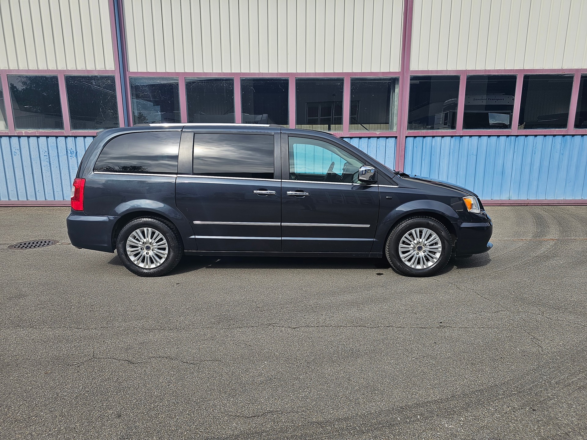 LANCIA Voyager 2.8D S Automatic-image-6