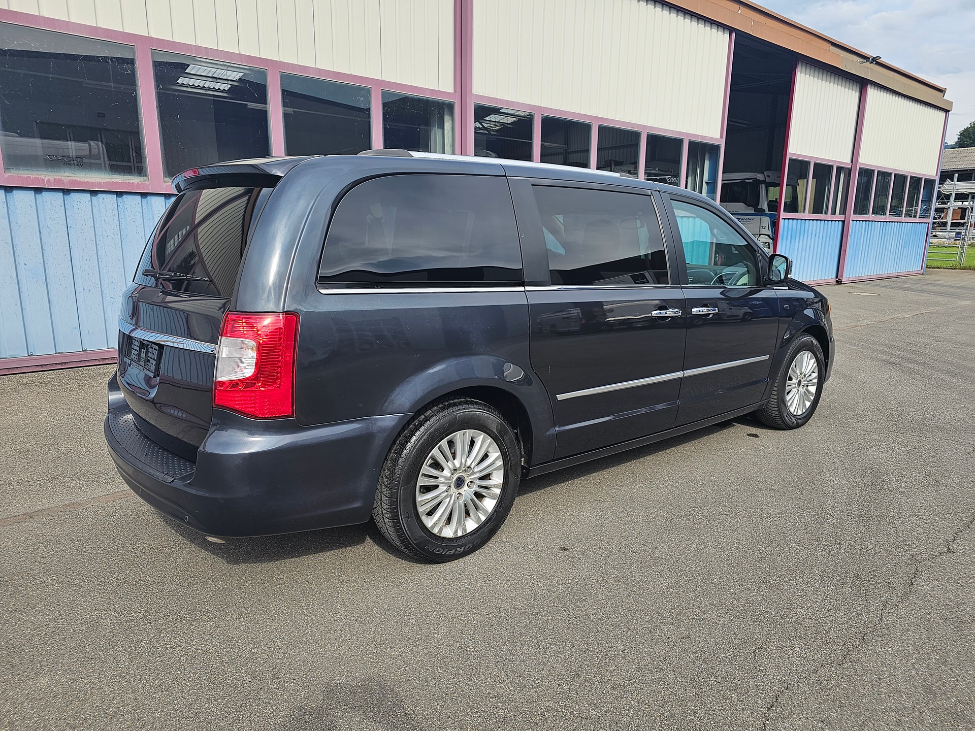 LANCIA Voyager 2.8D S Automatic-image-7