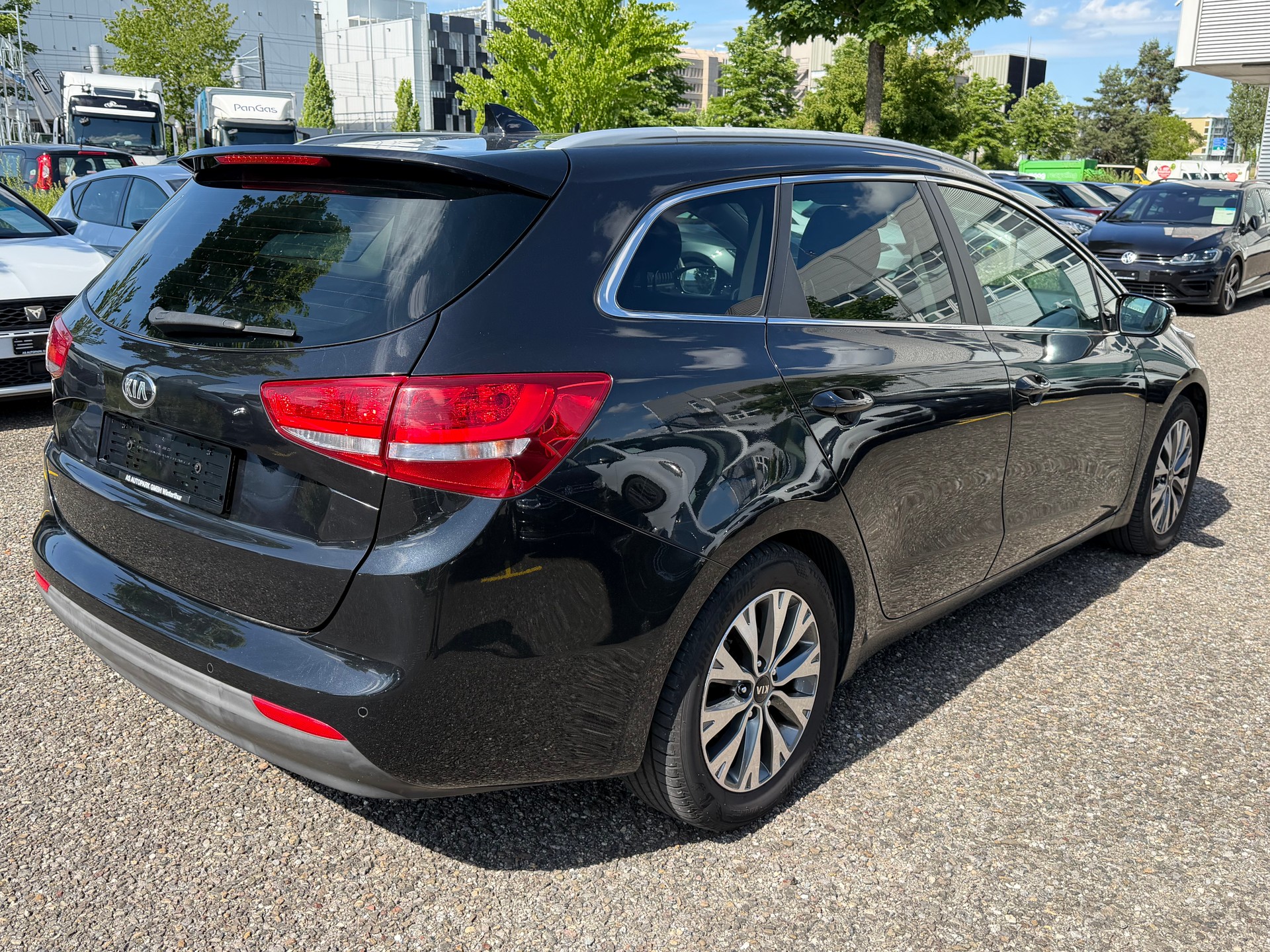 KIA Cee'd Sportswagon 1.6 GDi Style DCT-image-4