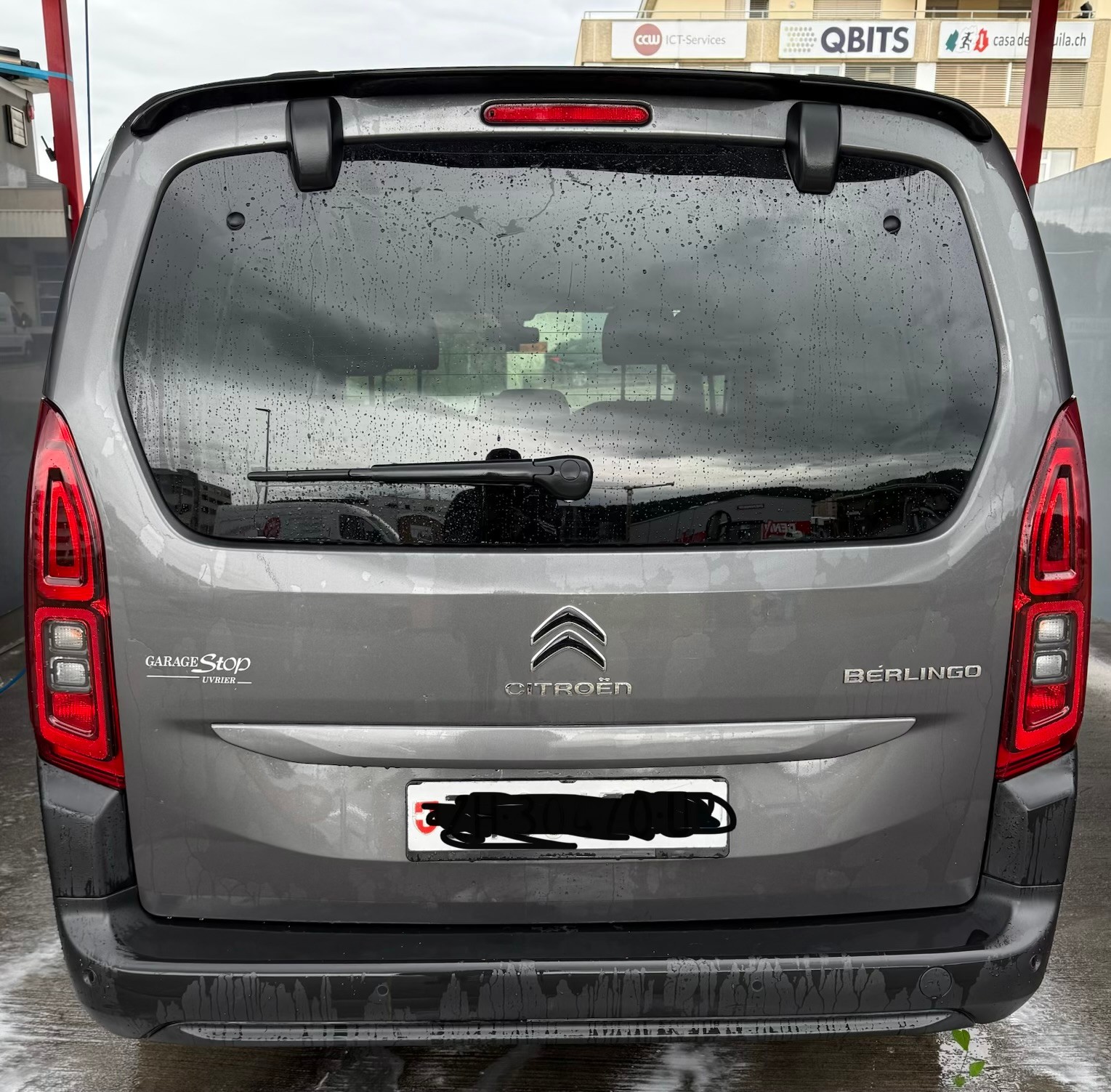 CITROEN Berlingo 1.2i PureTech Feel EAT8-image-4