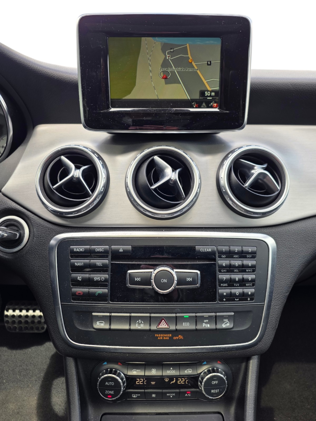 MERCEDES-BENZ GLA 200 CDI AMG Line 4Matic 7G-DCT-image-11