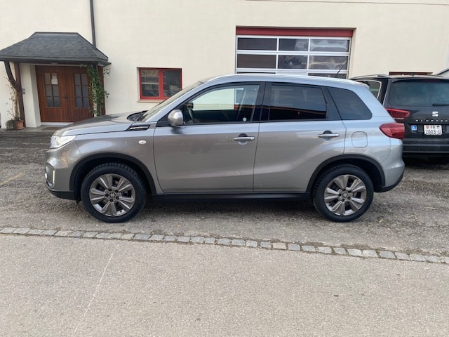 SUZUKI Vitara 1.4 Boosterjet Compact Top-image-2