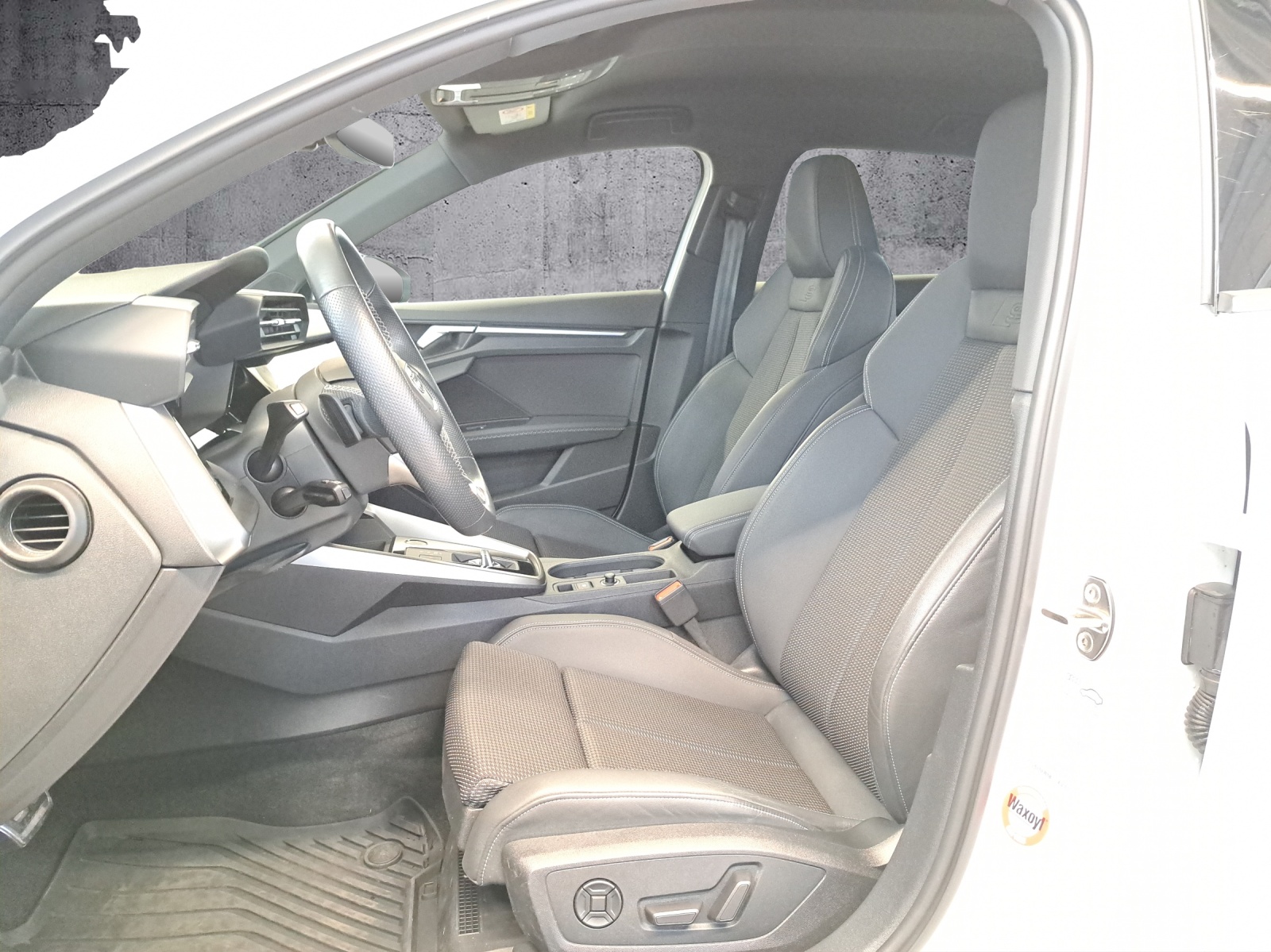 AUDI A3 Sportback 1.5 35 TFSI Attraction-image-9