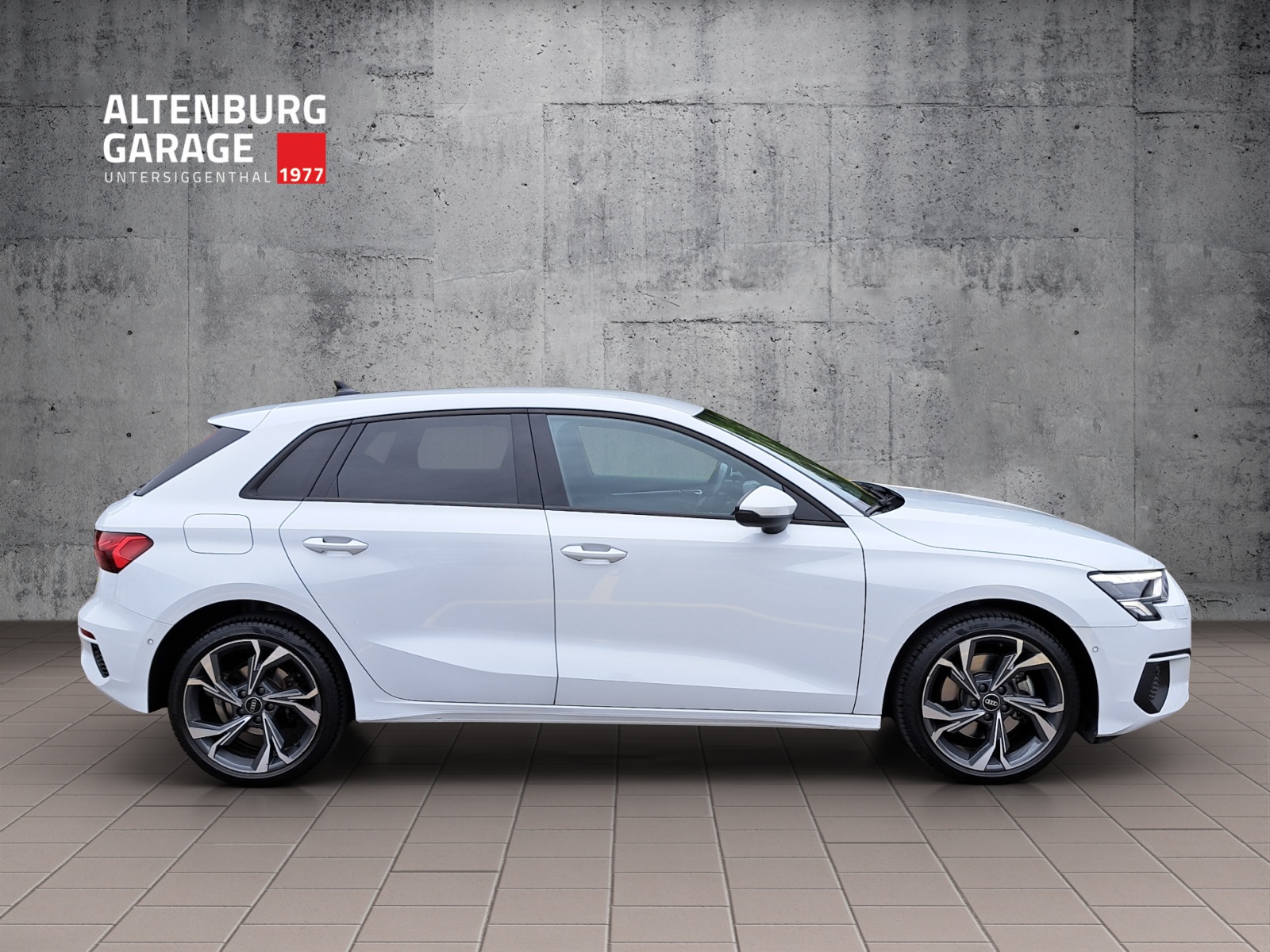 AUDI A3 Sportback 1.5 35 TFSI Attraction-image-5