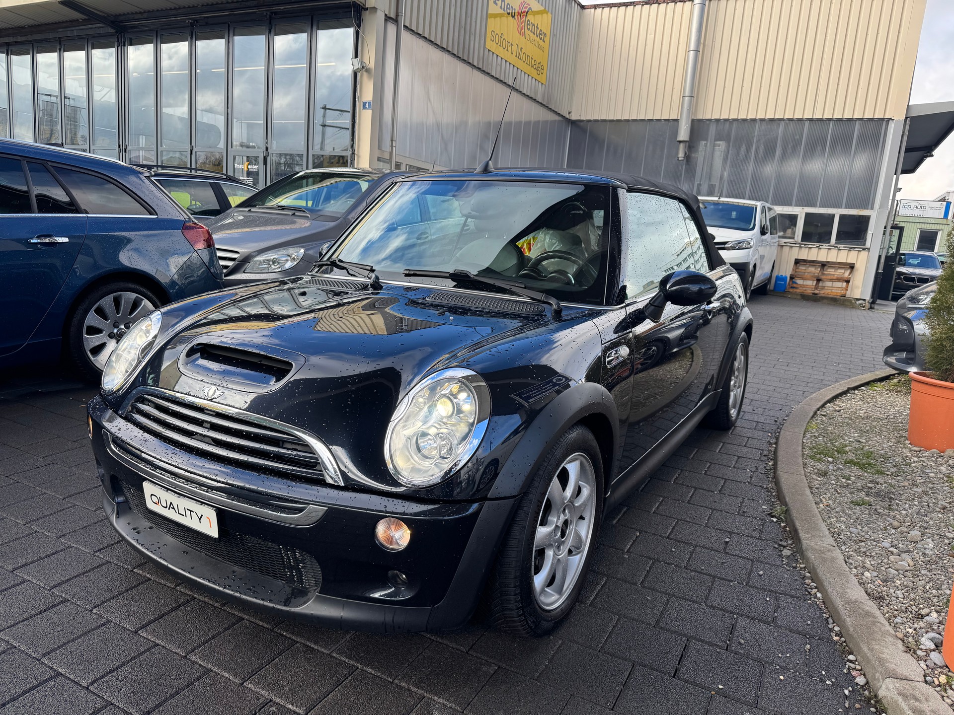 MINI Cooper S Cabriolet-image-3