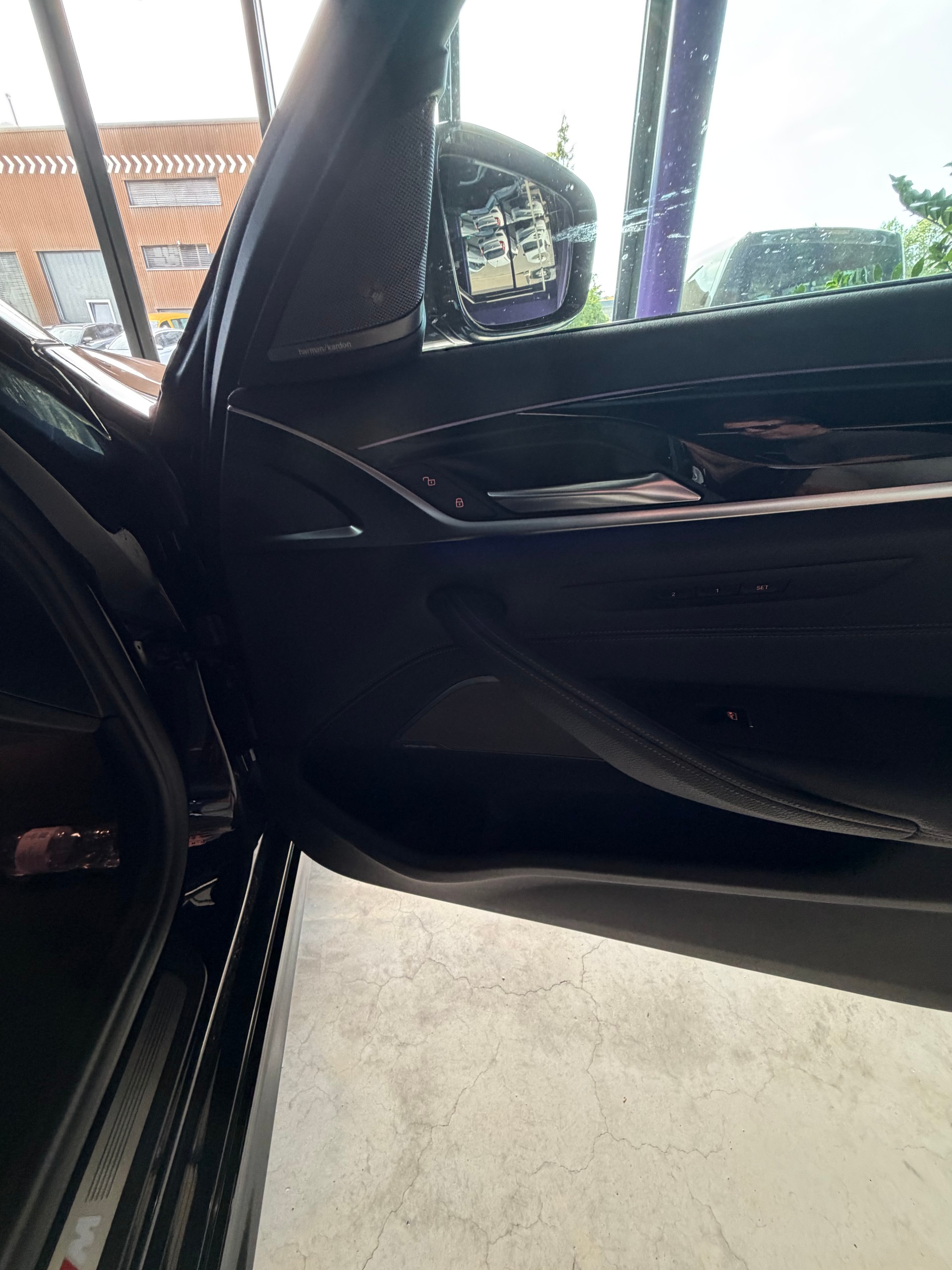 BMW 540i xDrive Touring Steptronic-image-4