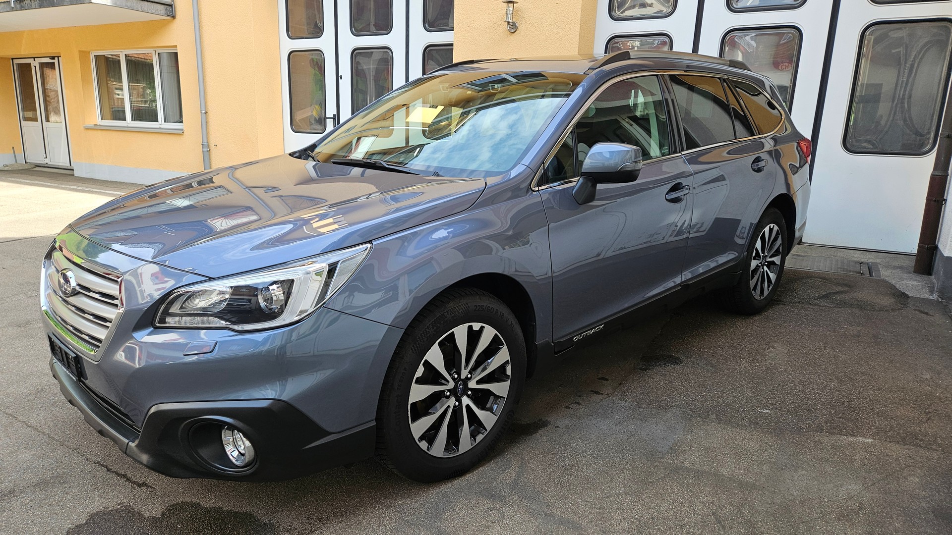 SUBARU Outback 2.5i Luxury AWD Lineartronic-image-9