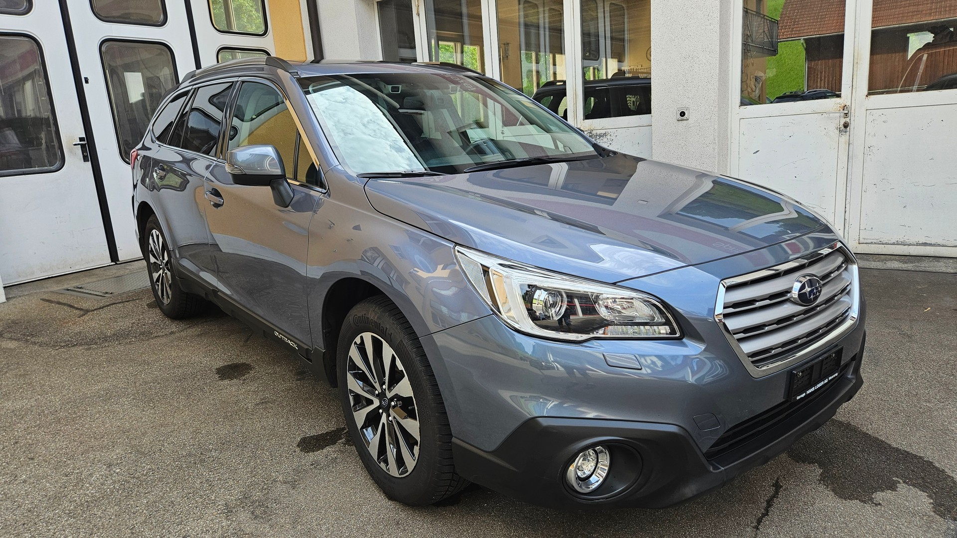 SUBARU Outback 2.5i Luxury AWD Lineartronic-image-18