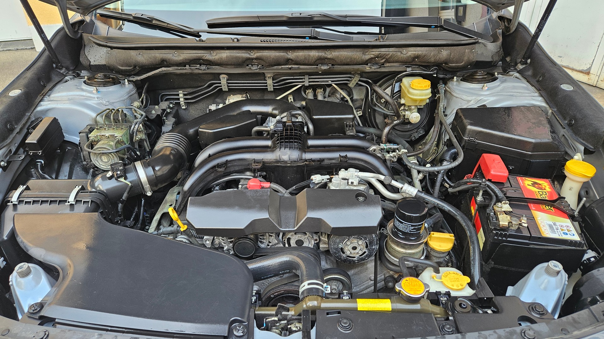 SUBARU Outback 2.5i Luxury AWD Lineartronic-image-3