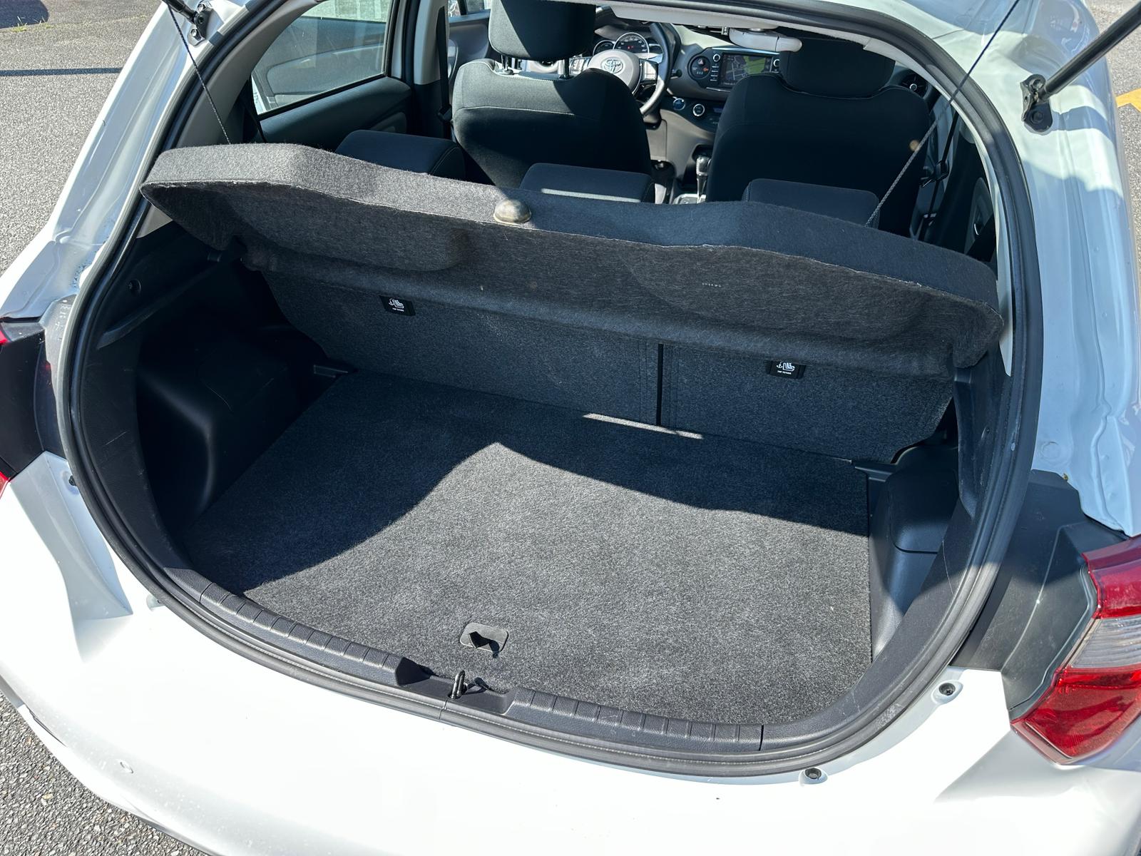 TOYOTA Yaris 1.5 VVT-i Hybrid Trend e-CVT-image-13