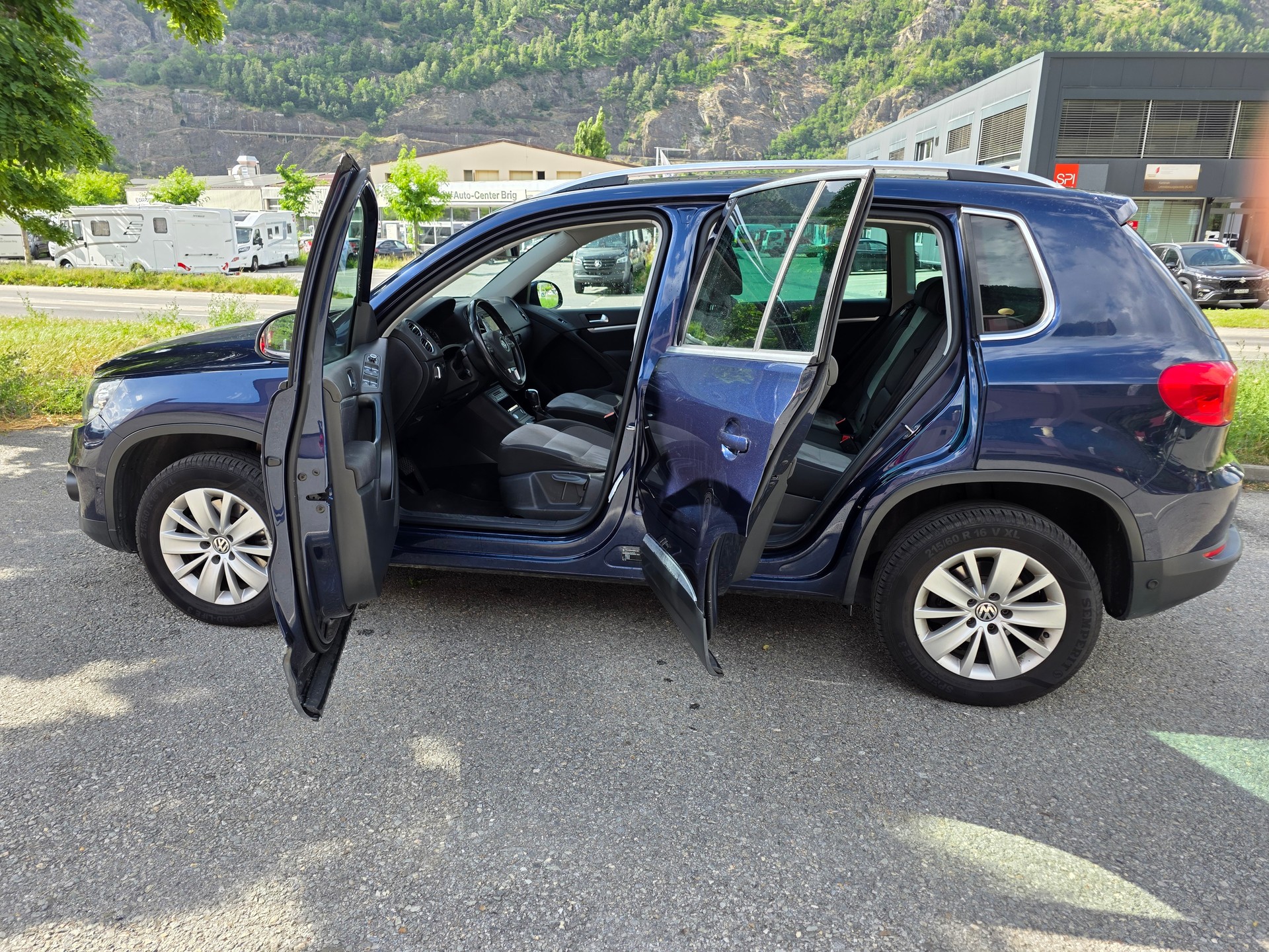 VW Tiguan 2.0 TSI Sport&Style 4Motion DSG-image-10
