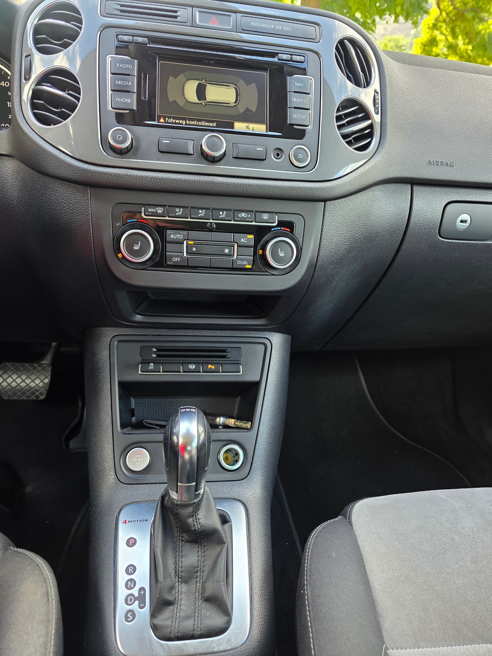 VW Tiguan 2.0 TSI Sport&Style 4Motion DSG-image-14