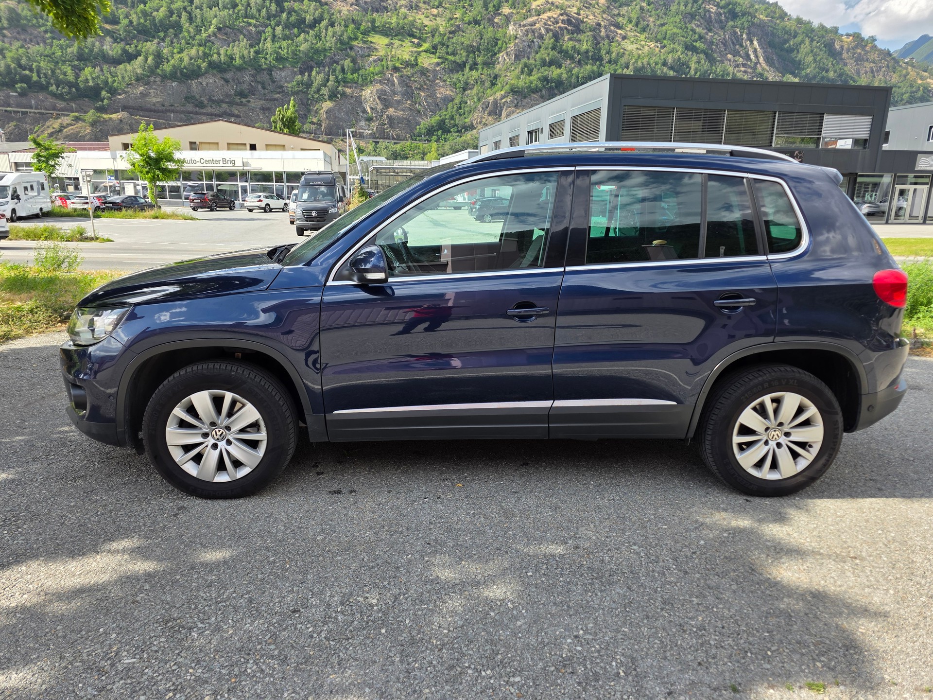 VW Tiguan 2.0 TSI Sport&Style 4Motion DSG-image-4