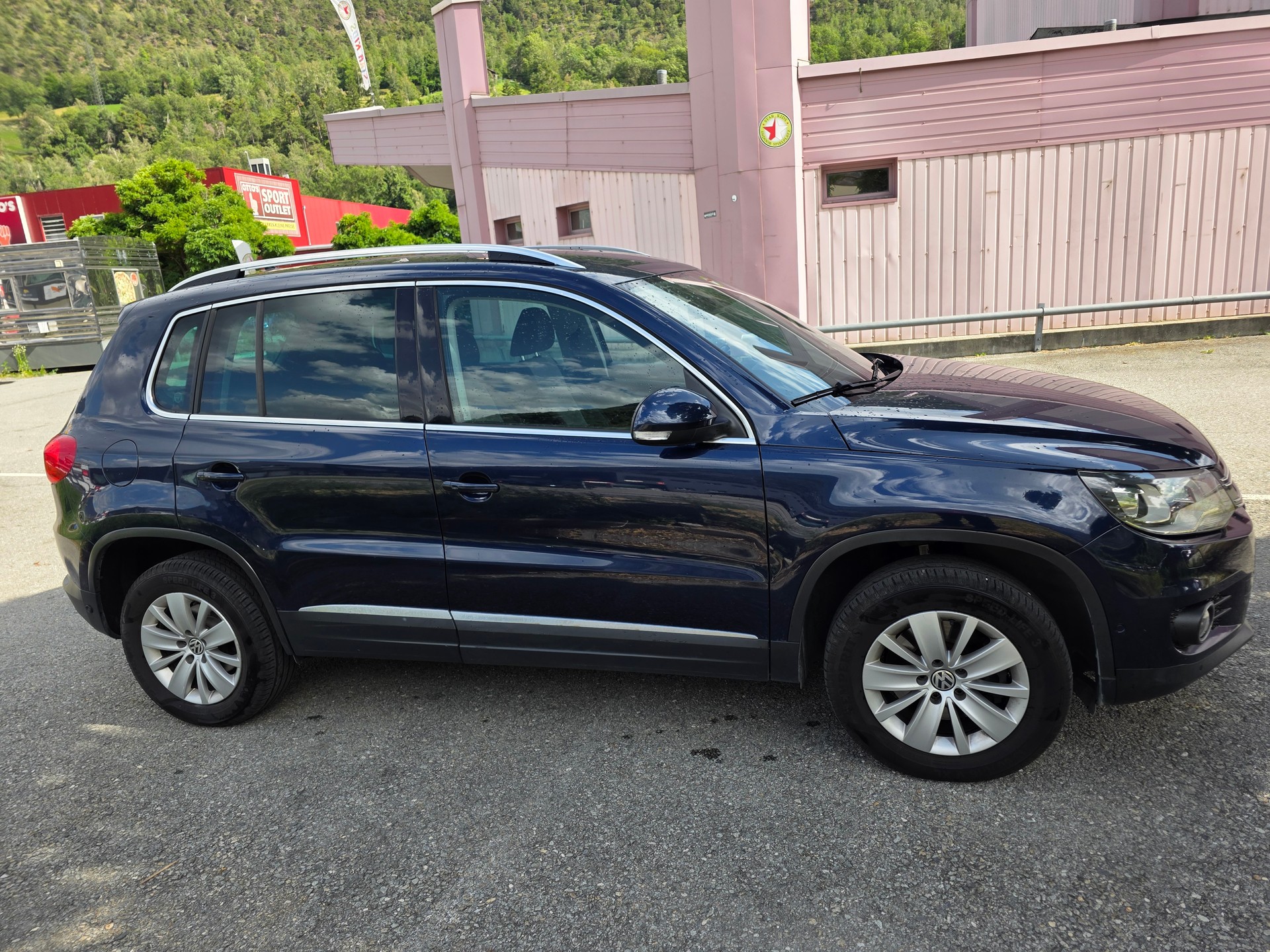 VW Tiguan 2.0 TSI Sport&Style 4Motion DSG-image-3