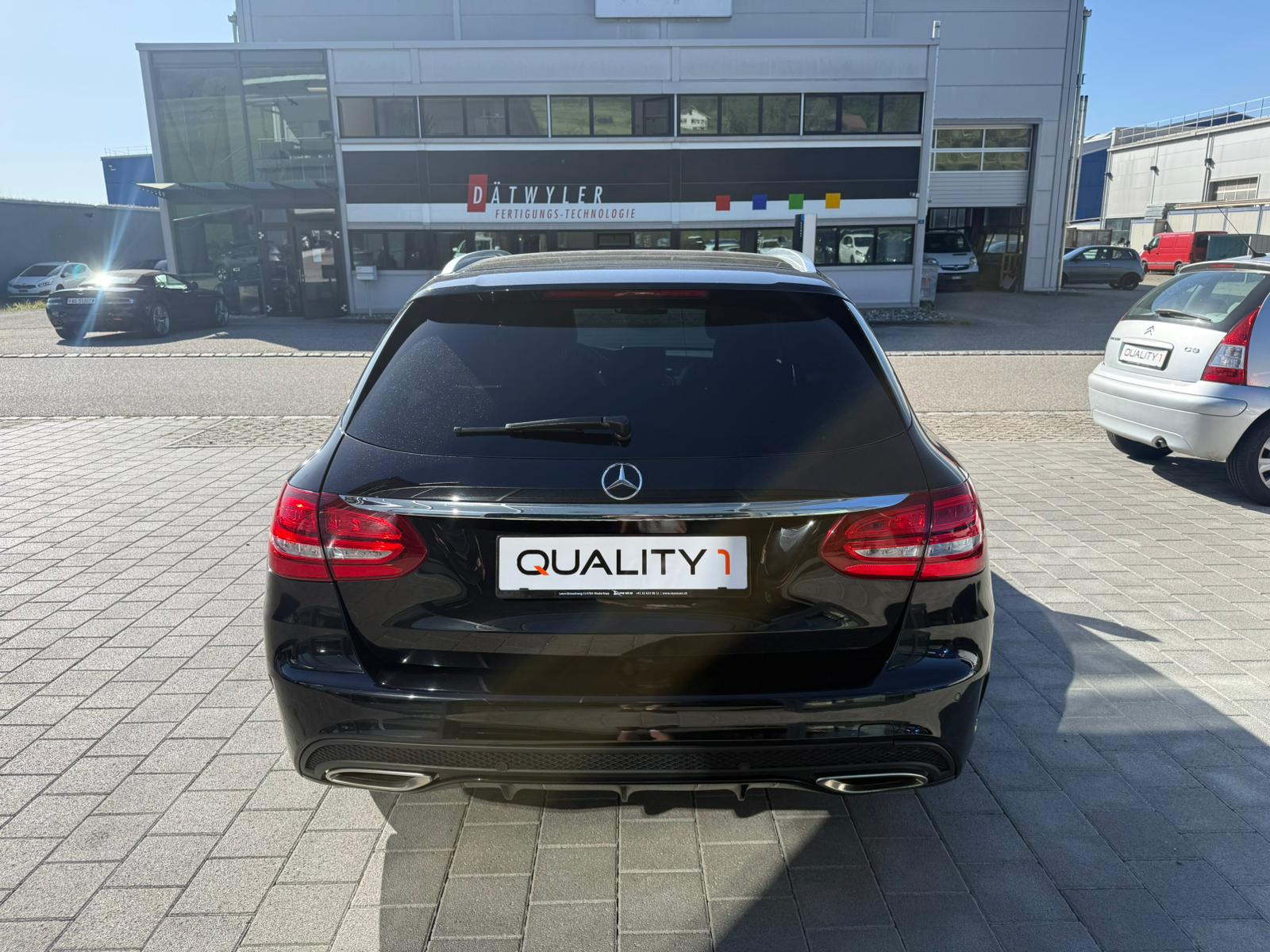 MERCEDES-BENZ C 200 AMG Line 4Matic 7G-Tronic-image-6