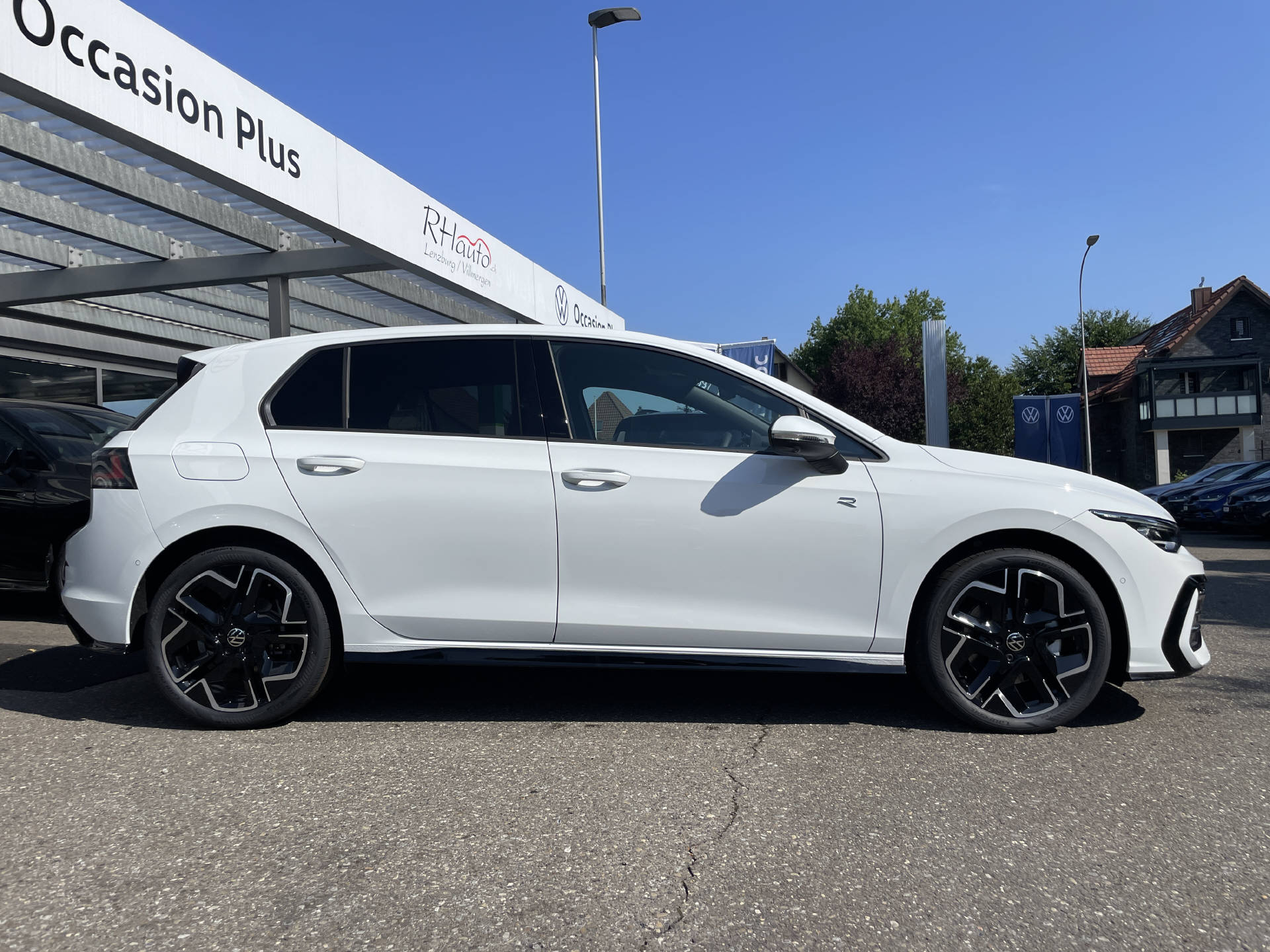 VW Golf VIII 2.0 TSI R-Line DSG 4motion-showroom-element-2