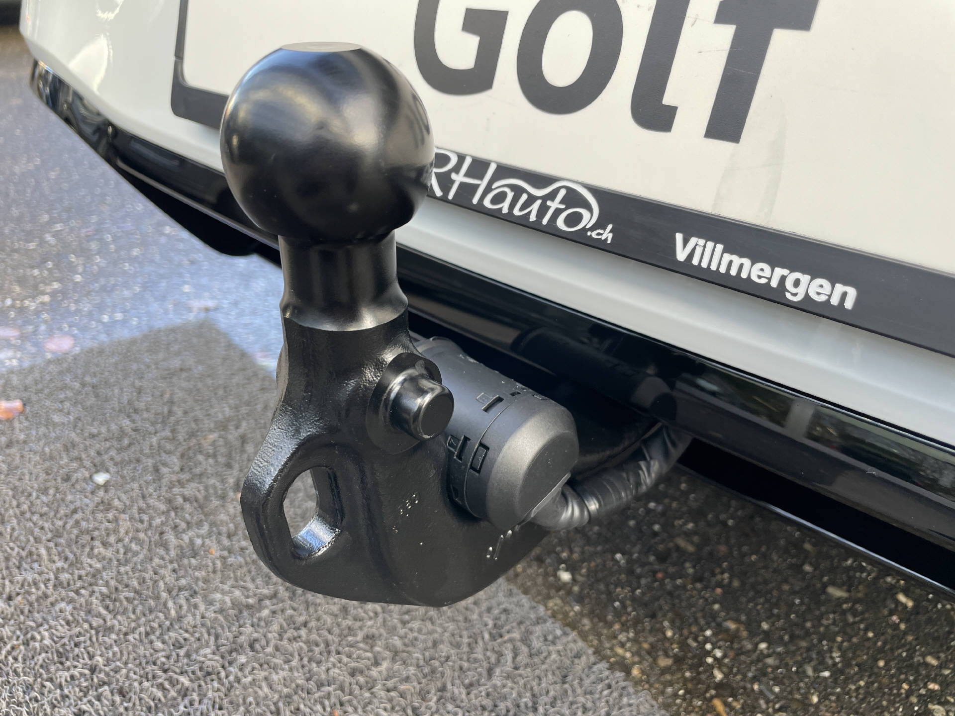 VW Golf VIII 2.0 TSI R-Line DSG 4motion-image-22