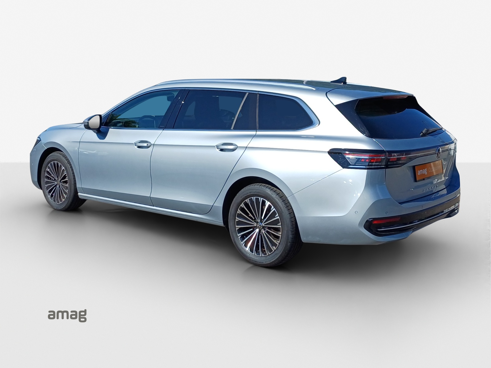 VW Passat Variant 2.0 TDI evo Elegance 4 Motion DSG-image-2