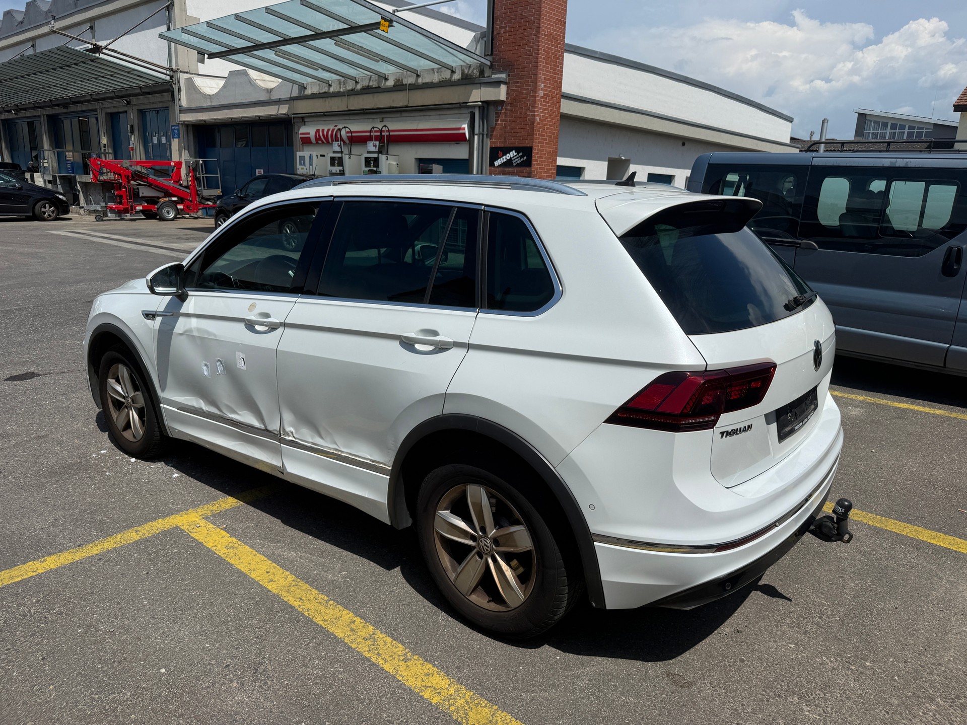 VW Tiguan 2.0TSI Highline 4Motion DSG-image-3