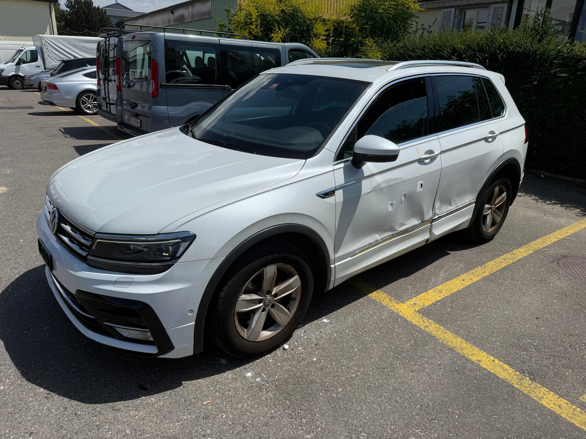 VW Tiguan 2.0TSI Highline 4Motion DSG-image-1