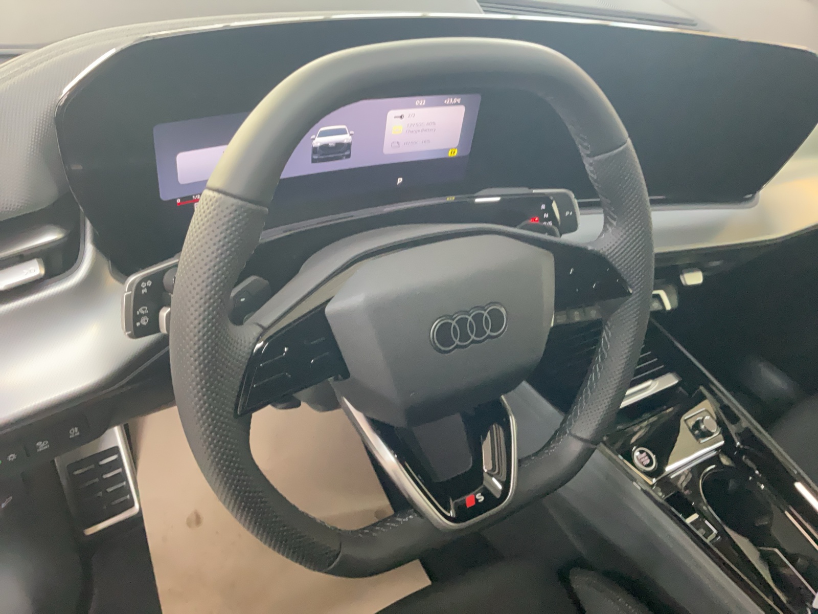 AUDI Q3 Sportback e-hybrid 200 kW S tronig-image-9