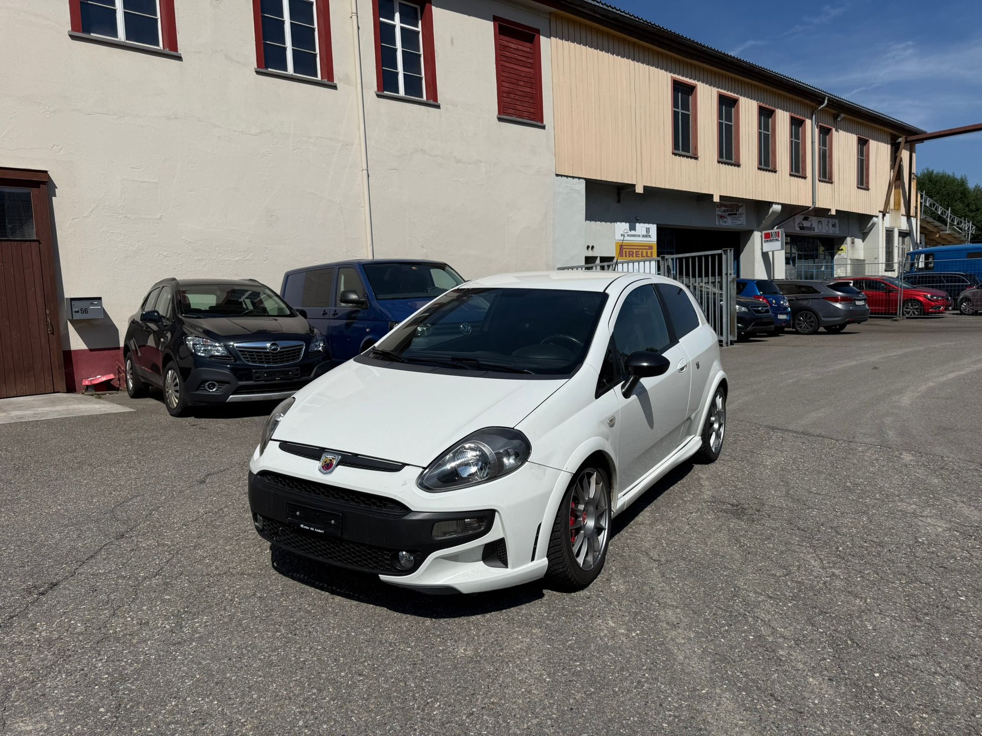 FIAT Punto 1.4 16V Turbo Abarth Supersport-image-1