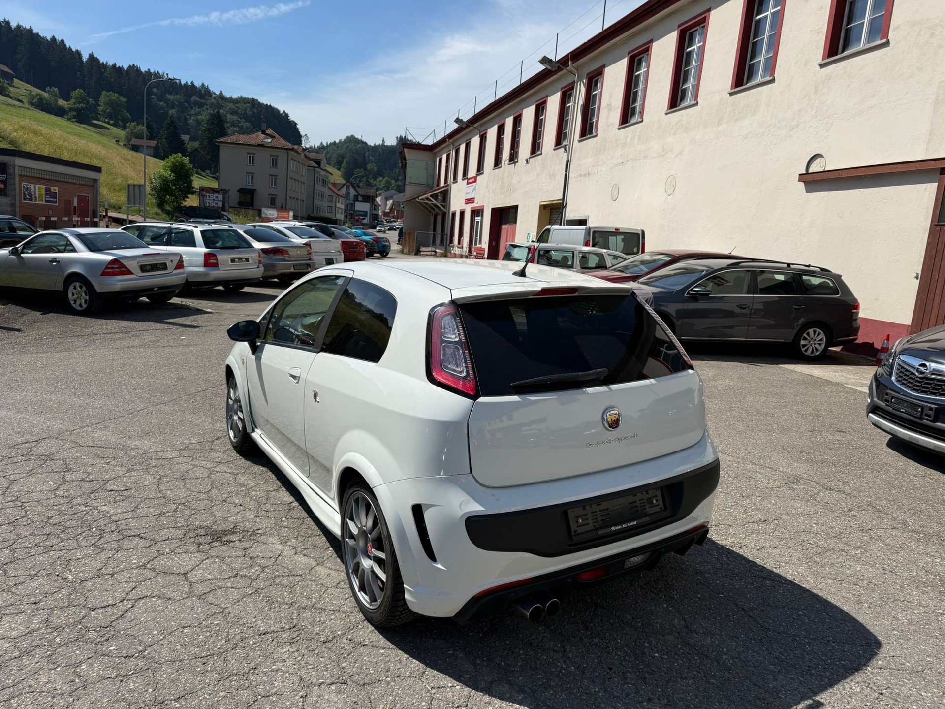 FIAT Punto 1.4 16V Turbo Abarth Supersport-image-4