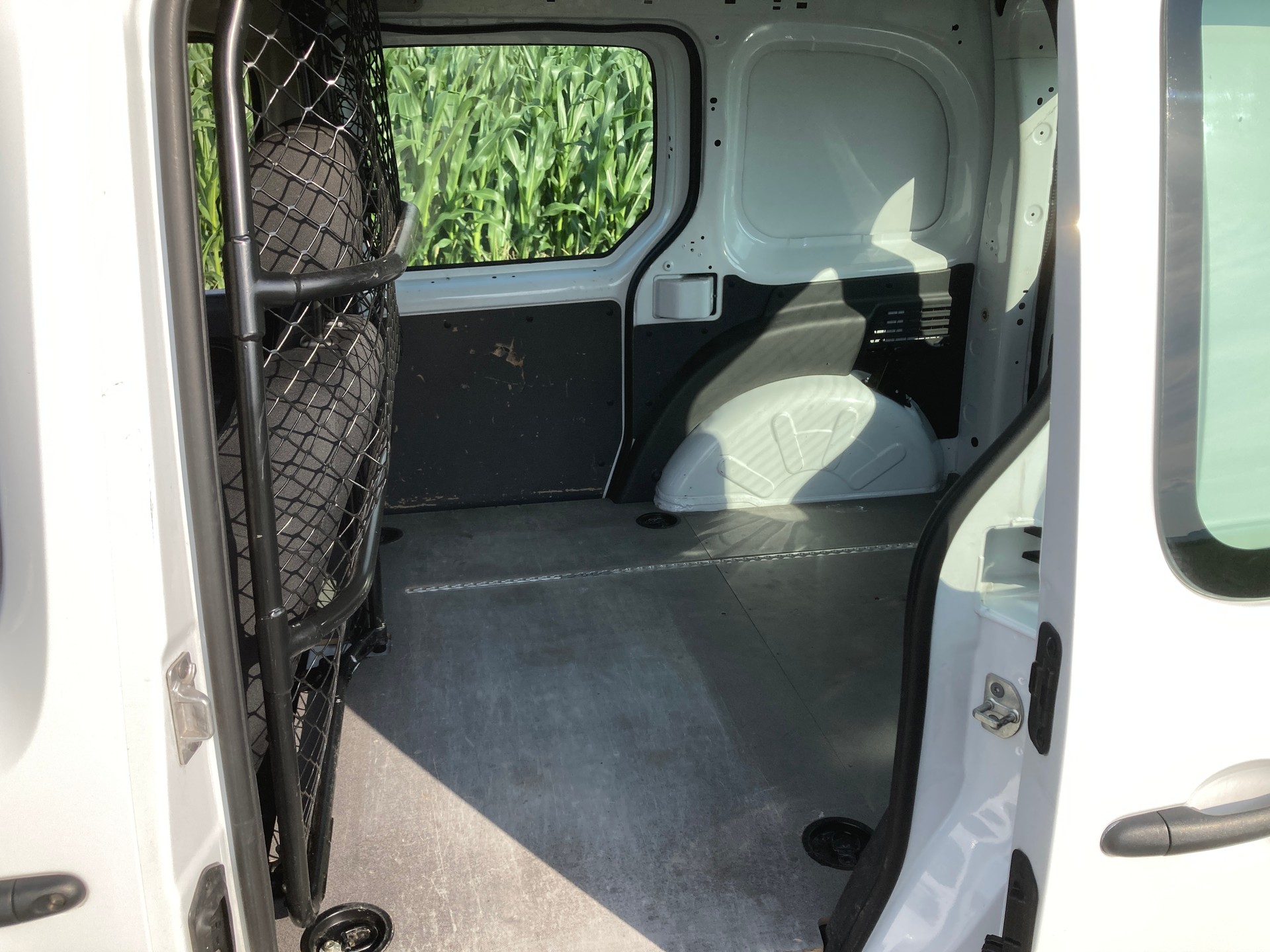 RENAULT Kangoo Medium dCi 95 ENERGY Business mit Anhängerkupplung-image-8