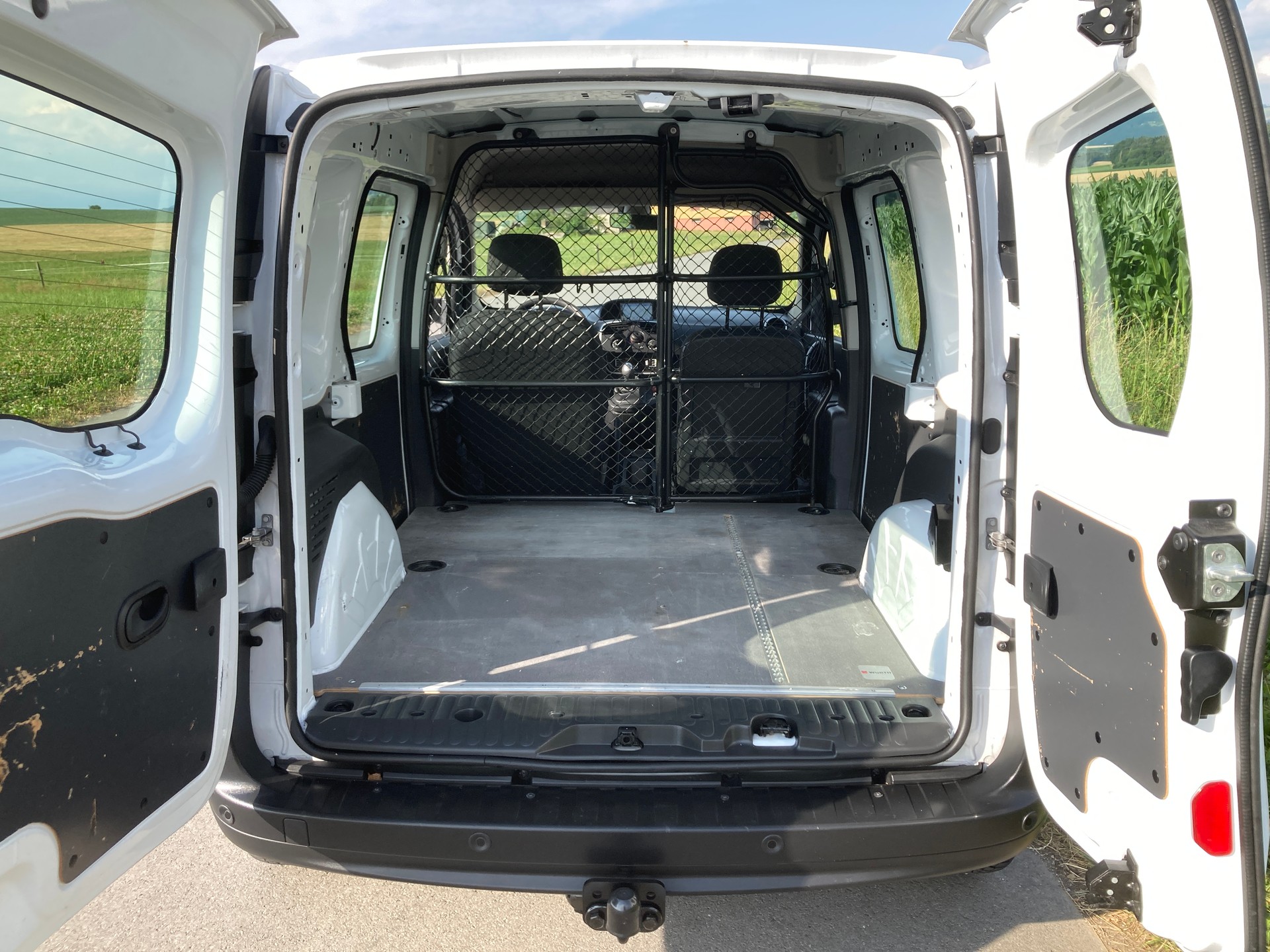 RENAULT Kangoo Medium dCi 95 ENERGY Business mit Anhängerkupplung-image-6
