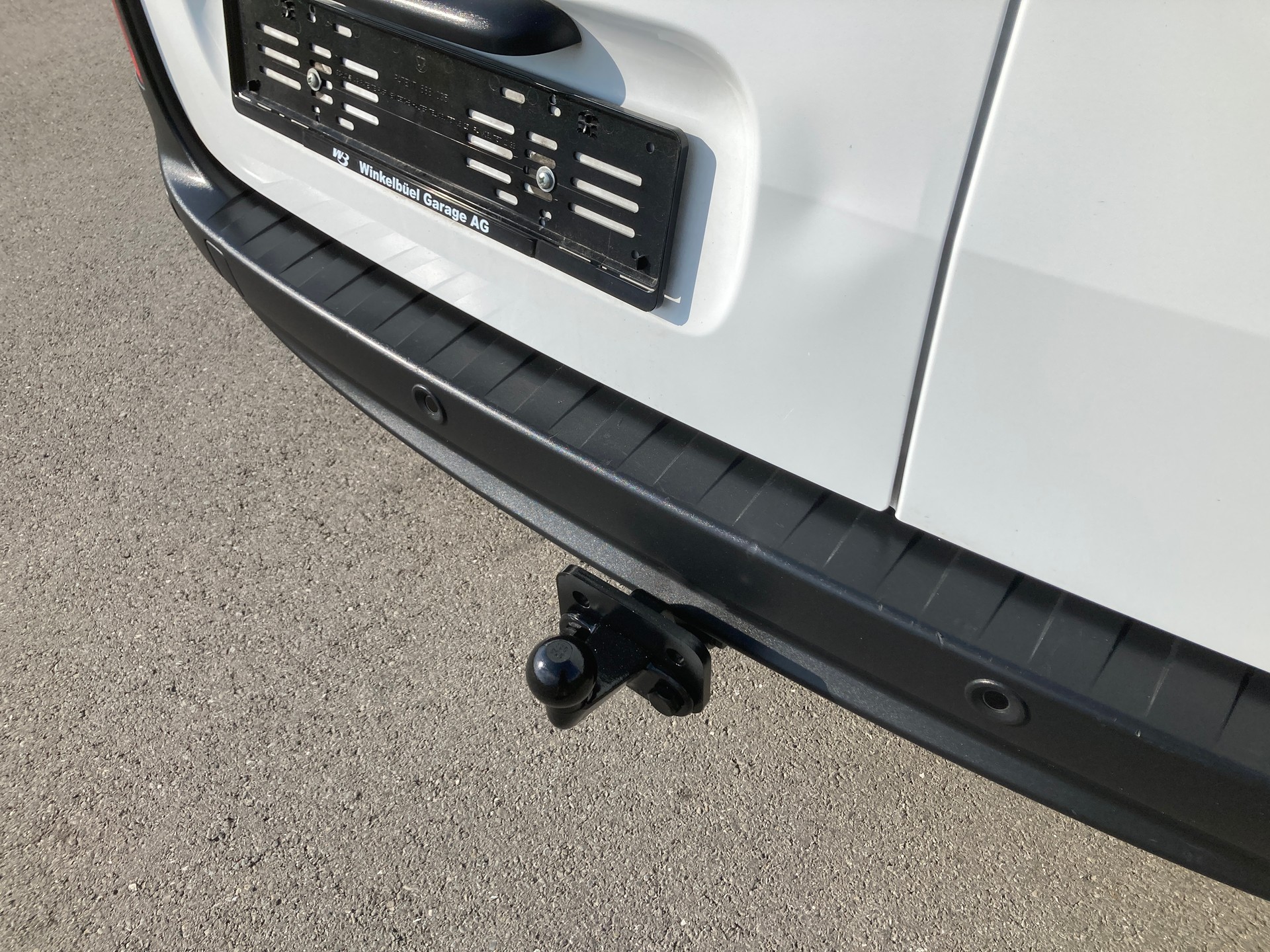 RENAULT Kangoo Medium dCi 95 ENERGY Business mit Anhängerkupplung-image-5