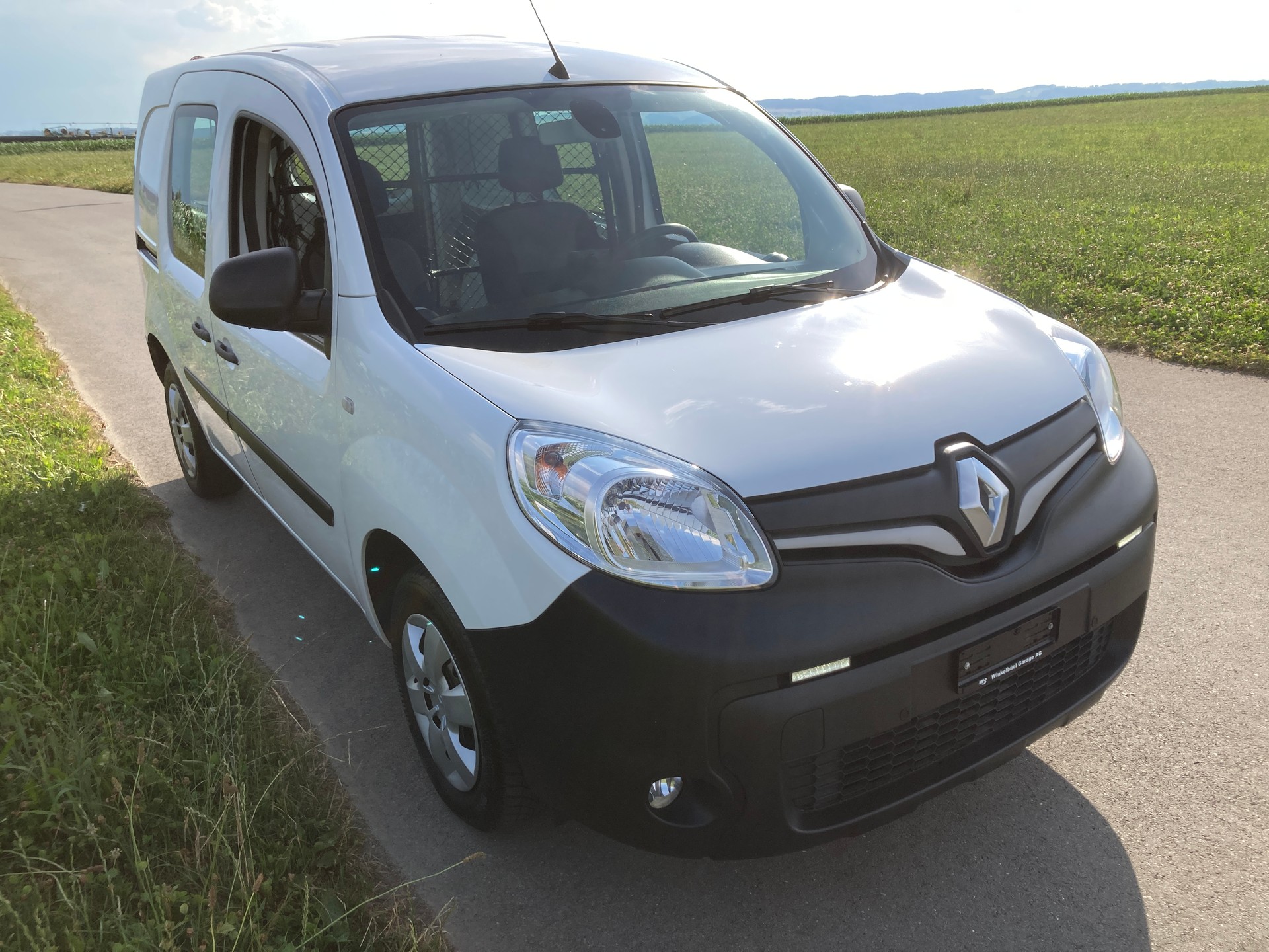 RENAULT Kangoo Medium dCi 95 ENERGY Business mit Anhängerkupplung-image-1