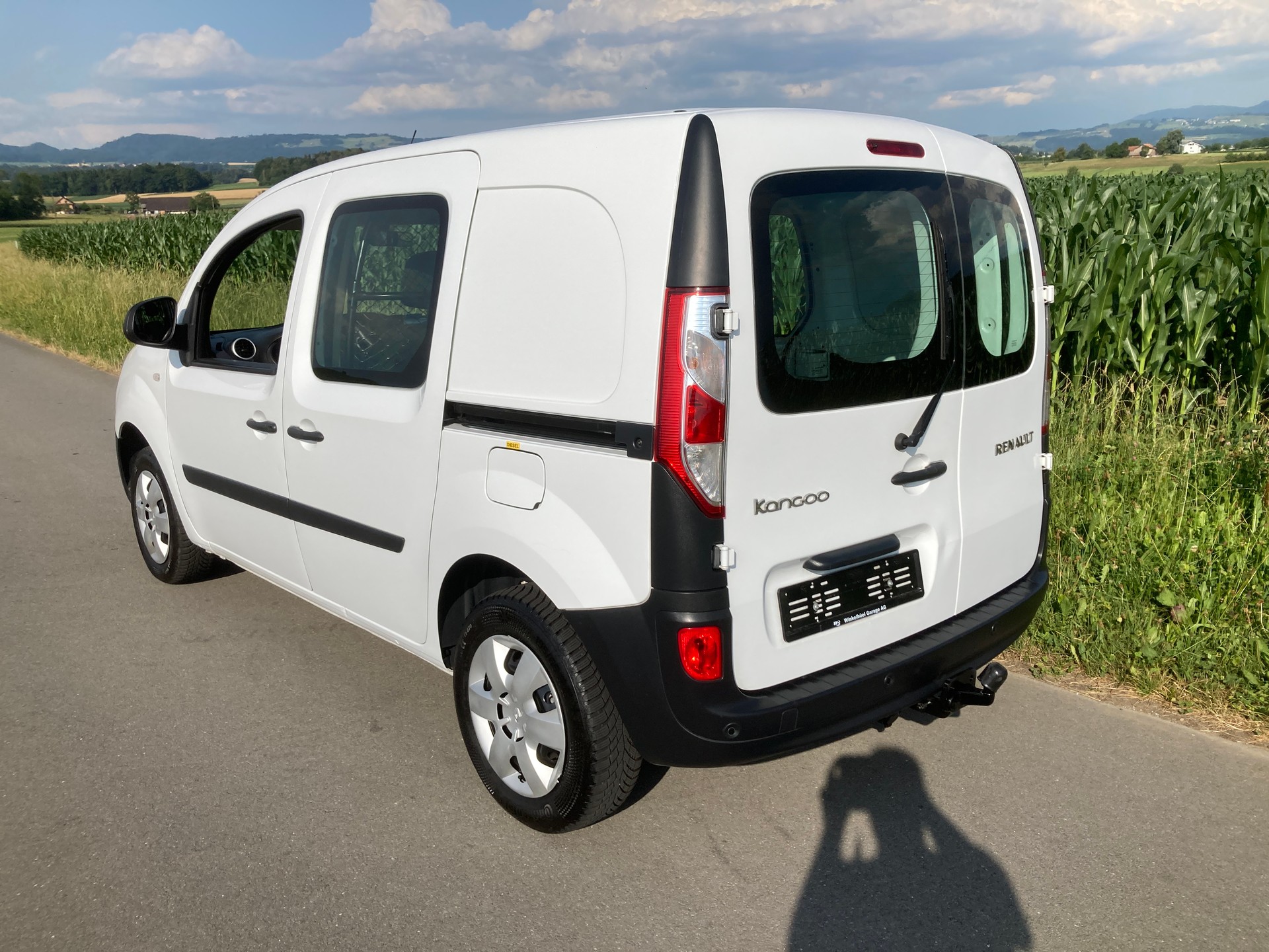 RENAULT Kangoo Medium dCi 95 ENERGY Business mit Anhängerkupplung-image-3