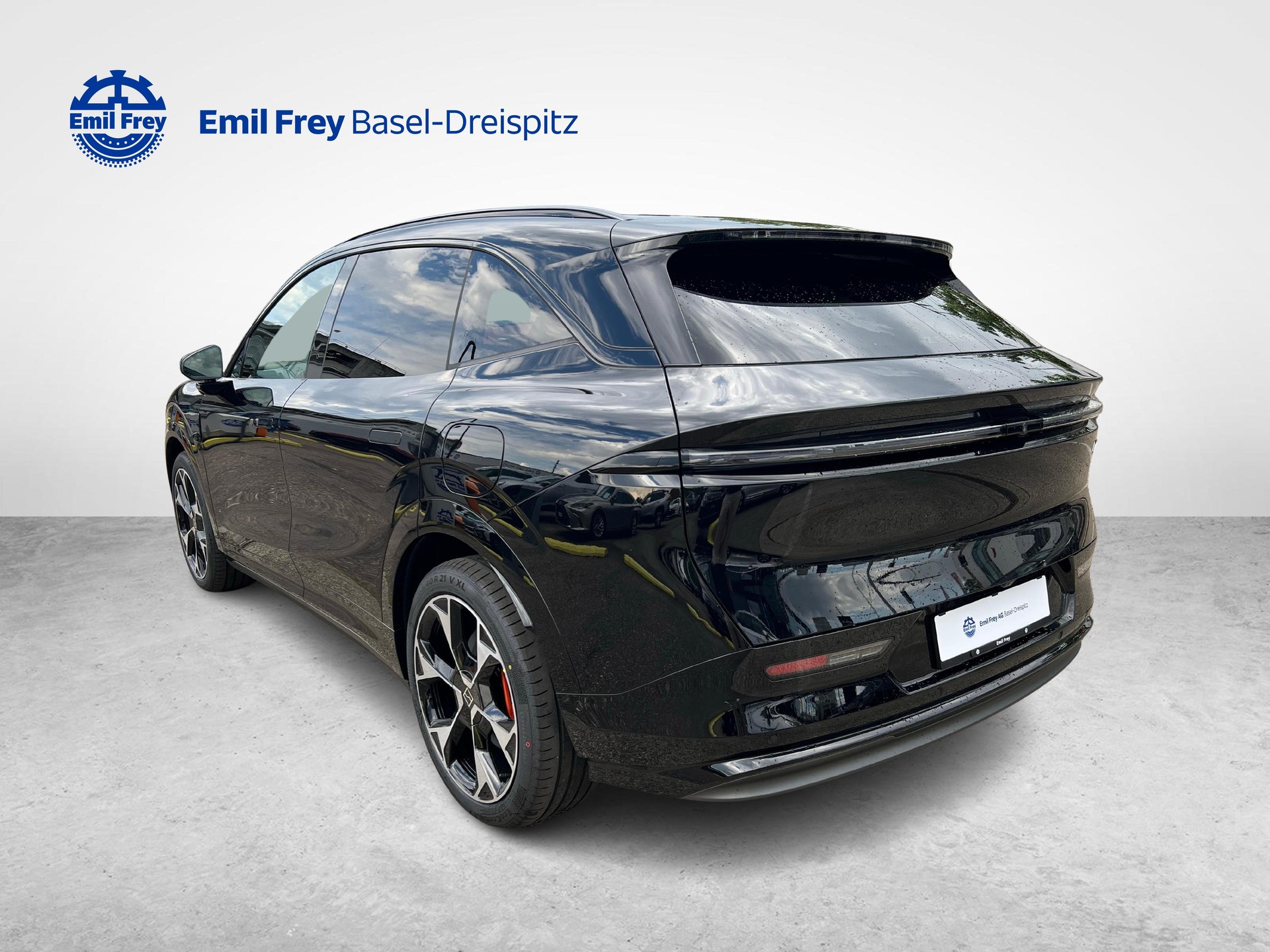 ZEEKR 7X Privilege AWD-image-2