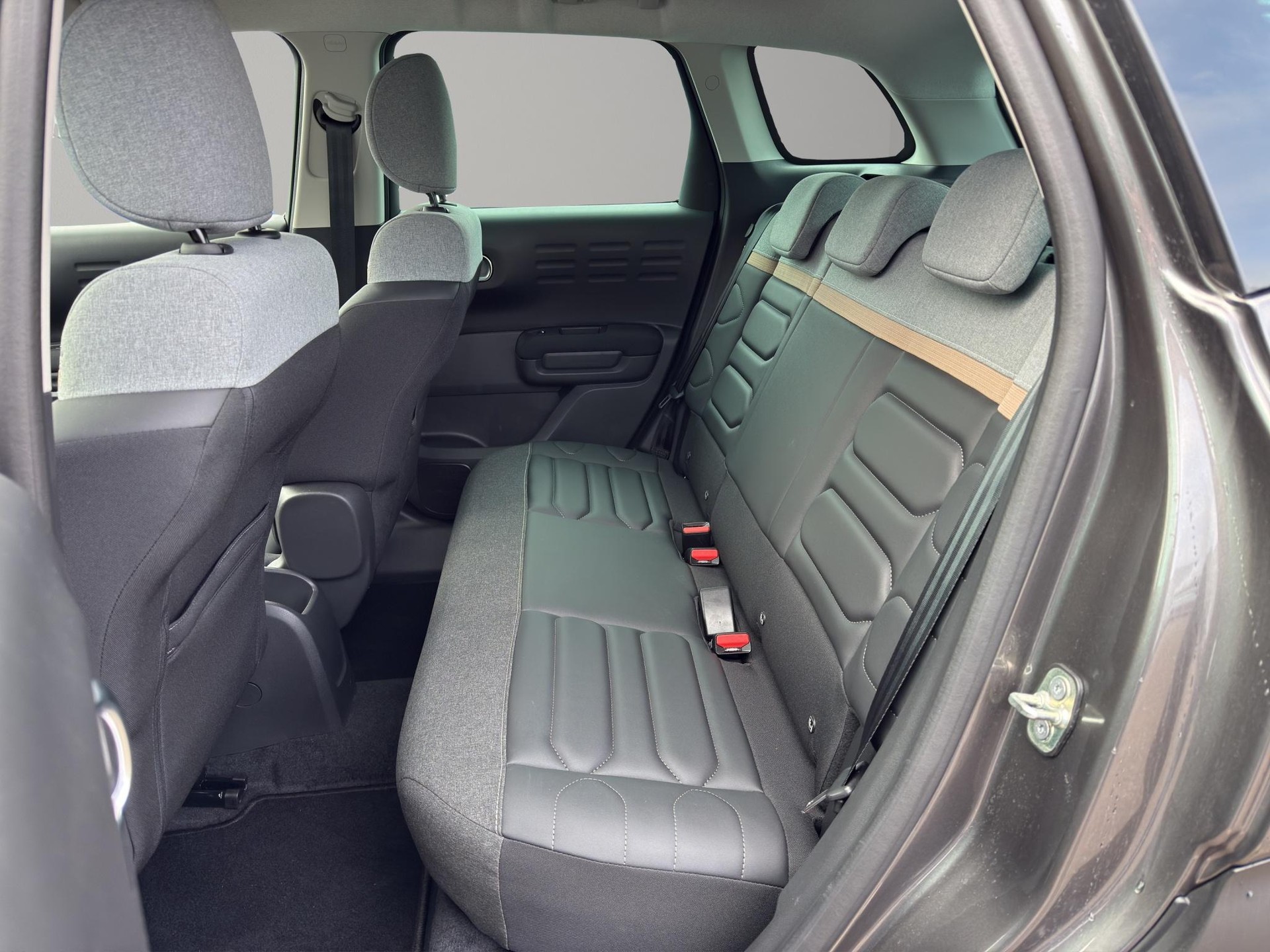 CITROEN C3 Aircross 1.2 PureTech 110 Swiss Edition-image-7