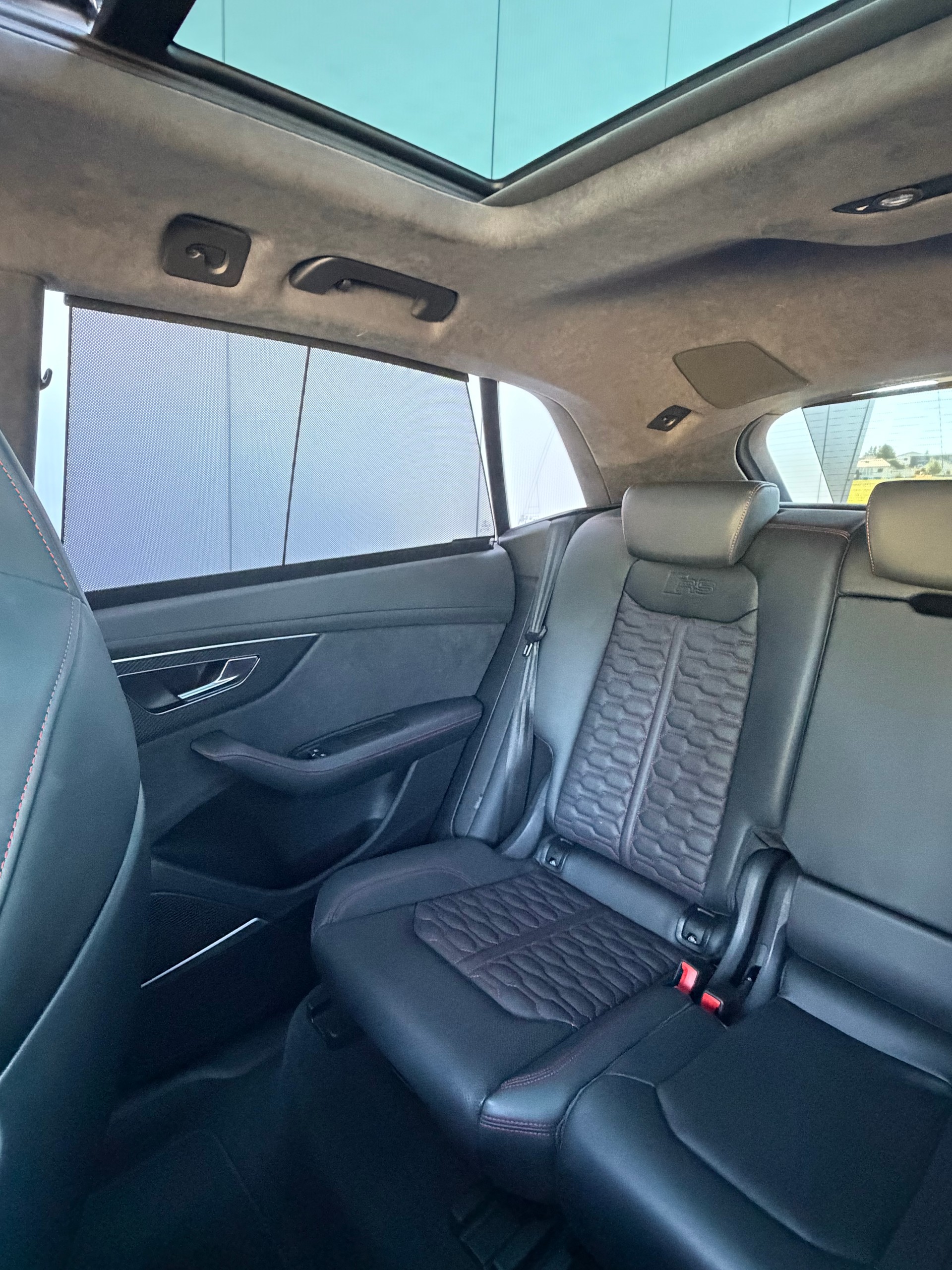 AUDI RSQ8 Black Edition quattro tiptronic-image-7